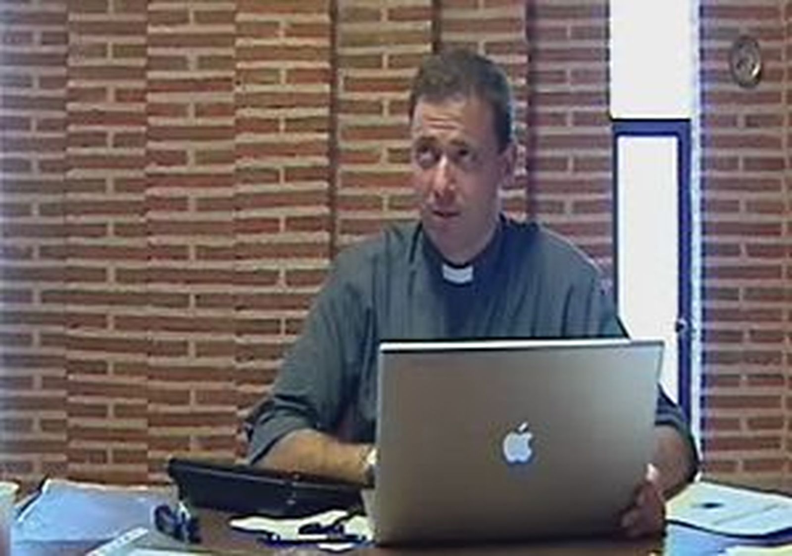 221010_cyberCURAS.wmv