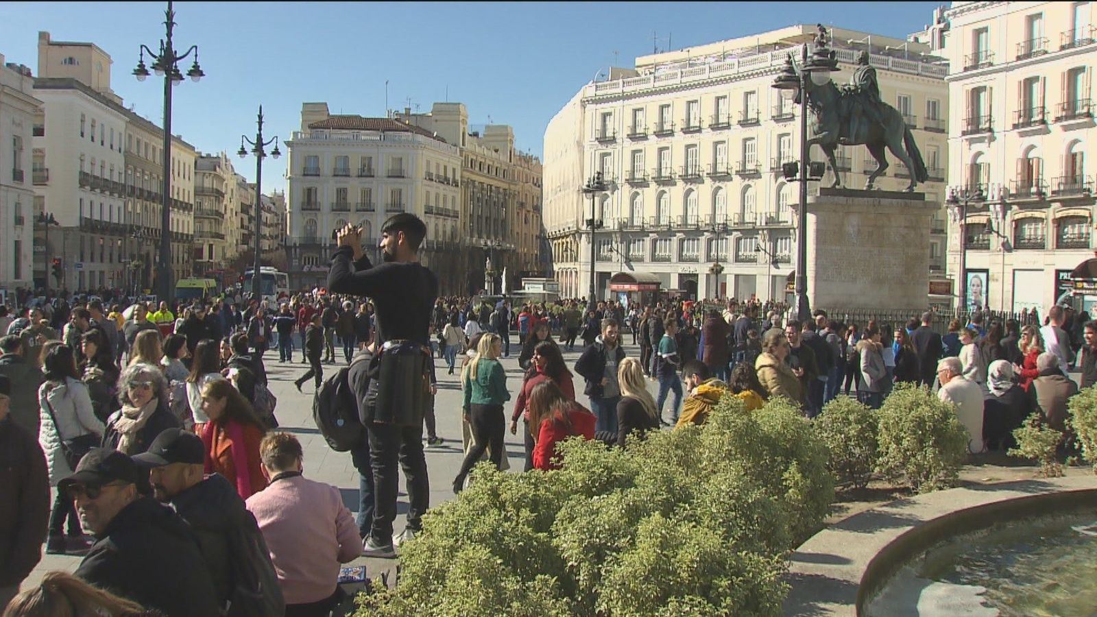 Las nuevas bonificaciones de impuestos entre hermanos, tíos y sobrinos ahorrarán 140 millones de euros anuales a los madrileños