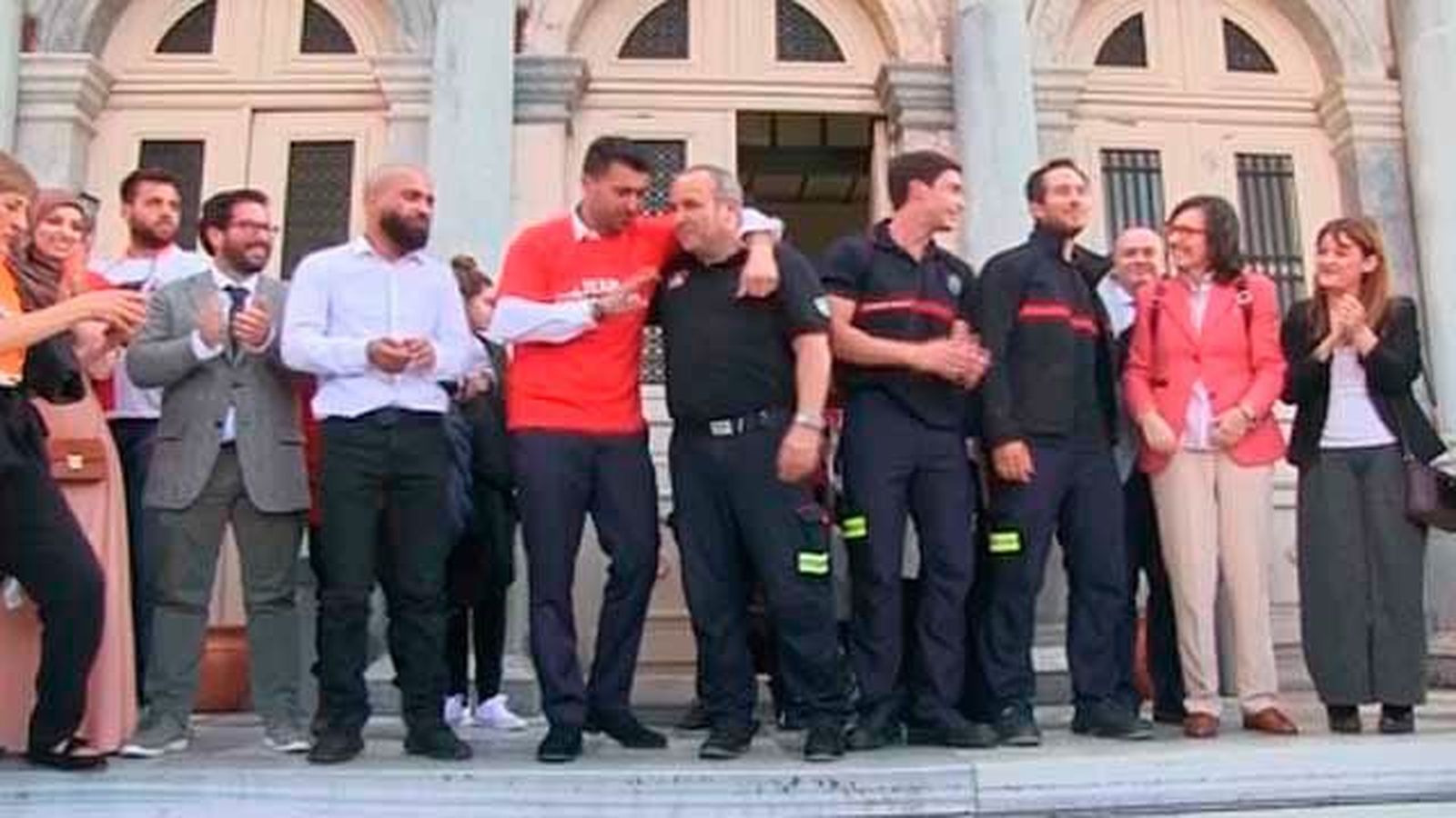 Declarados inocentes los bomberos españoles detenidos por rescatar refugiados