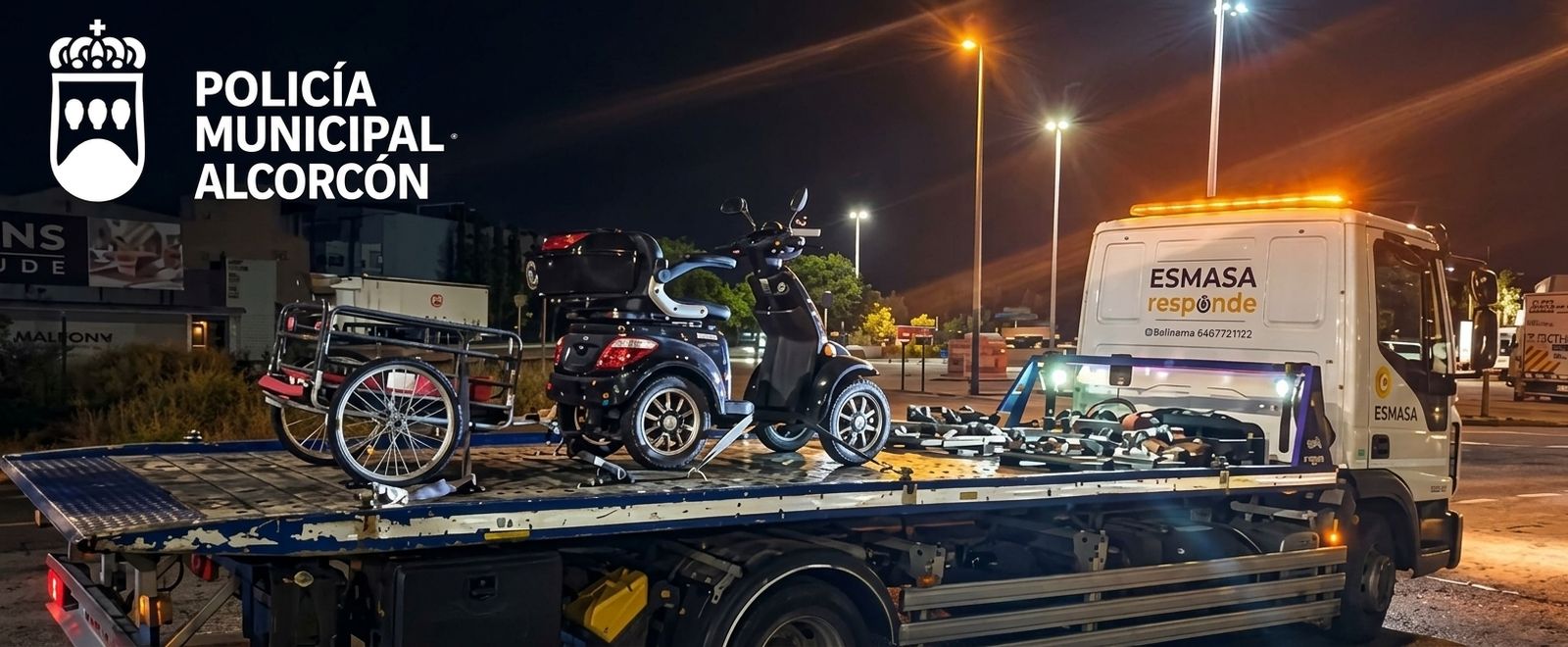 El vehículo intervenido por la Policía Municipal de Alcorcón subido a la grúa