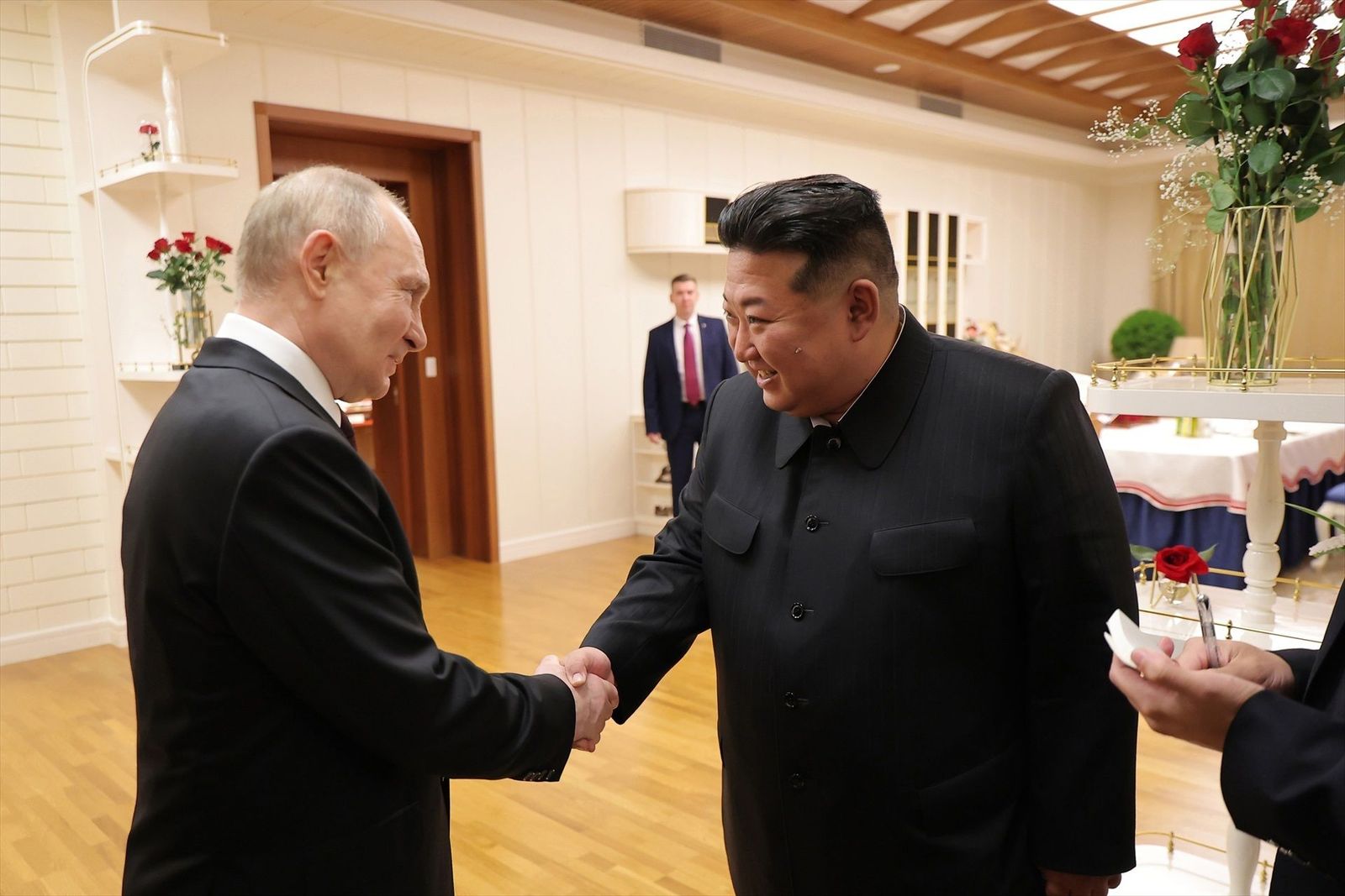 Putin y Kim Jong-Un oficializan su alianza anti-Occidente con un acuerdo de asistencia mutua