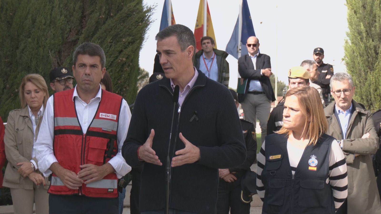 El presidente del Gobierno junto al de la Generalitat y la delegada gubernamental en Valencia
