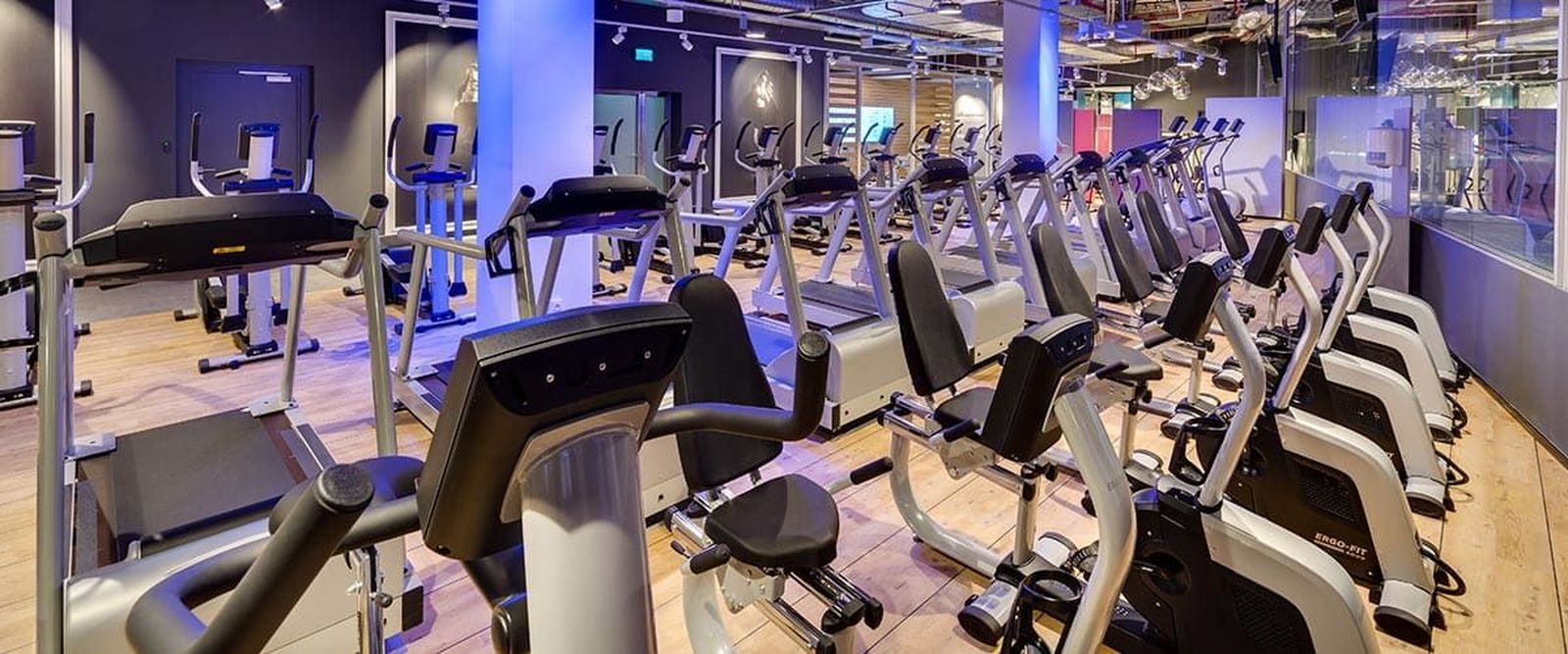 Algunos centros deportivos madrileños abren con cita previa, a la espera de la fase 3