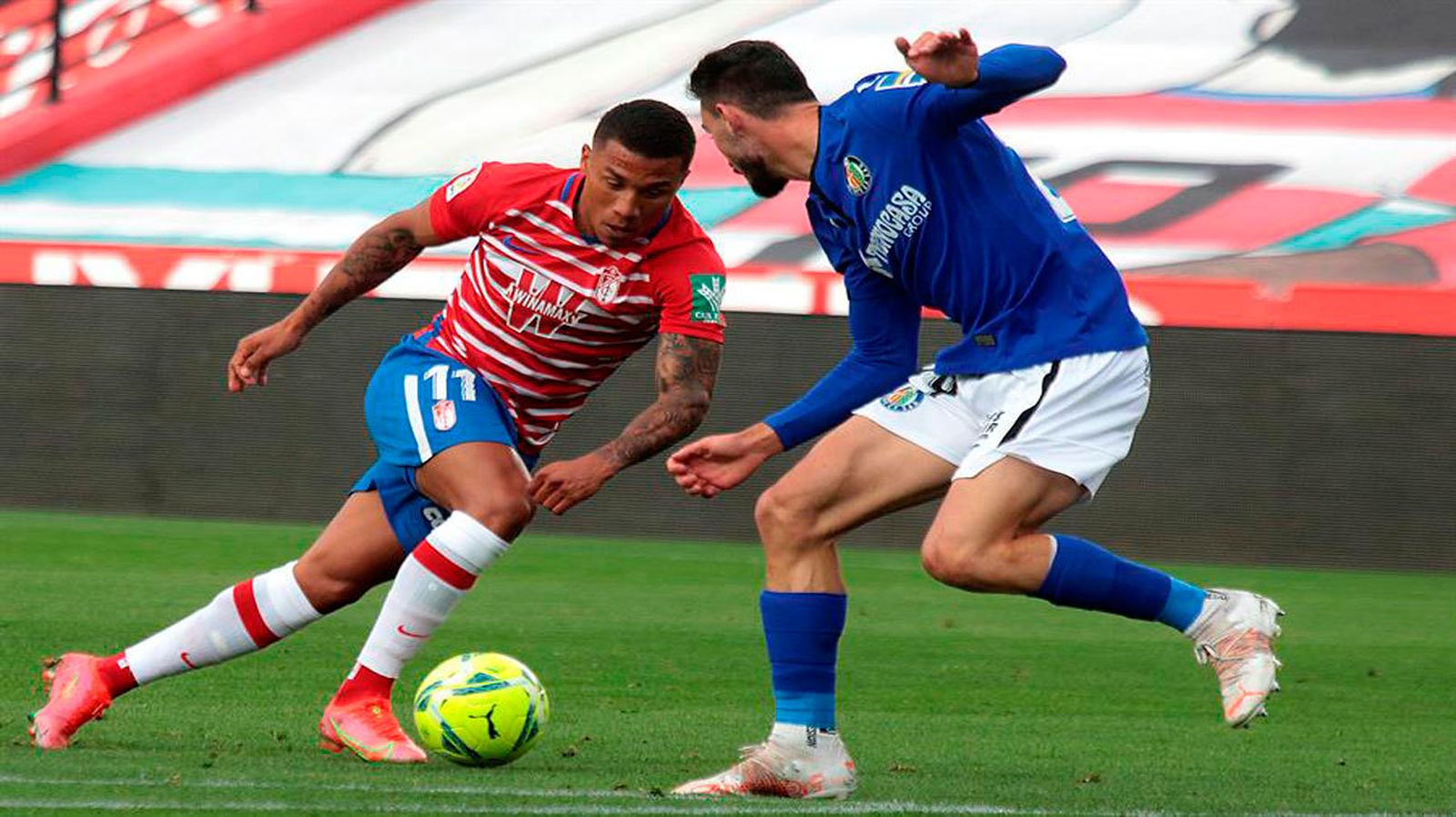 Granada y Getafe empatan sin goles en un partido de trámite