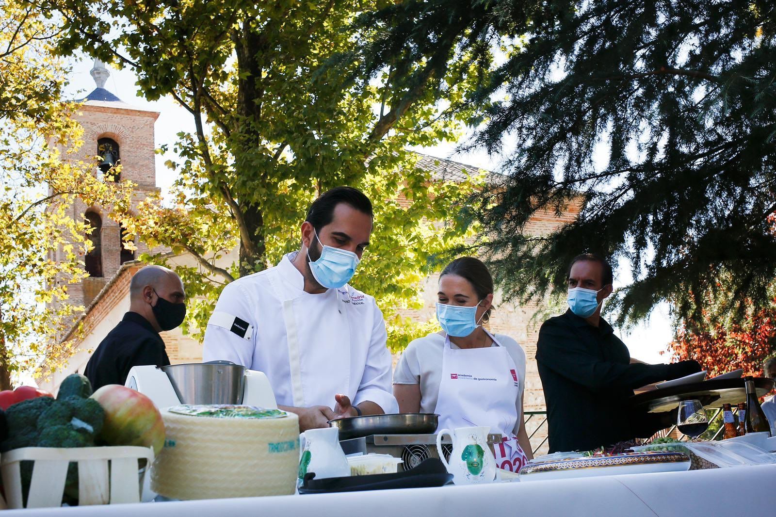 Siete cocineros llevarán sus 'tapas' por sendas comarcas de Madrid