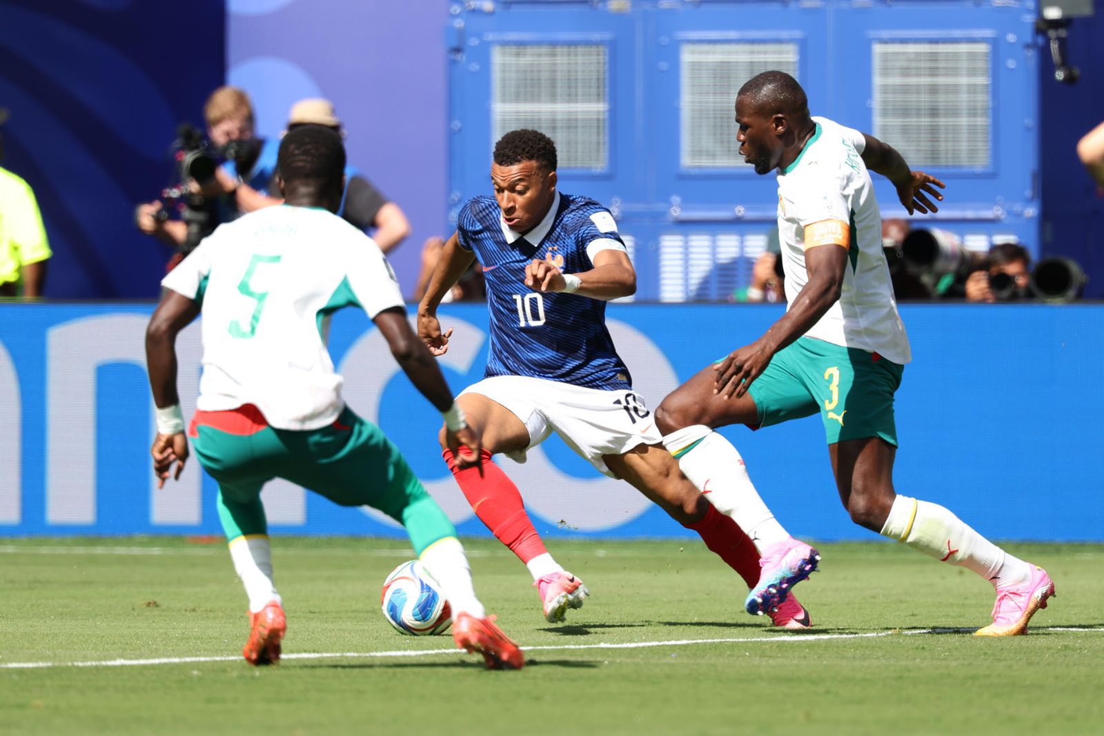 Mbappé ante Senegal