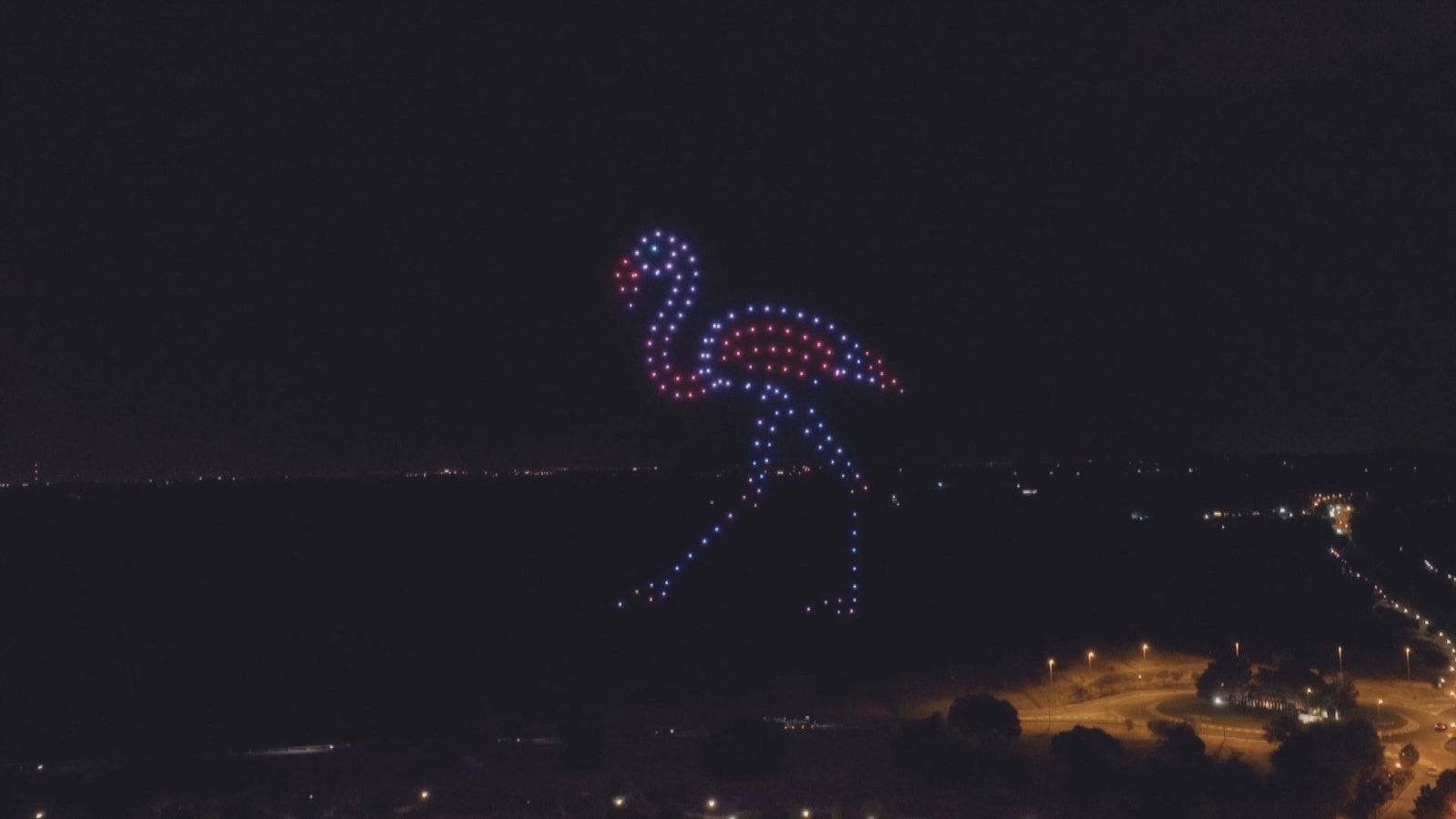 Boadilla y Arenas de San Pedro culminan su hermanamiento con un espectáculo nocturno de drones
