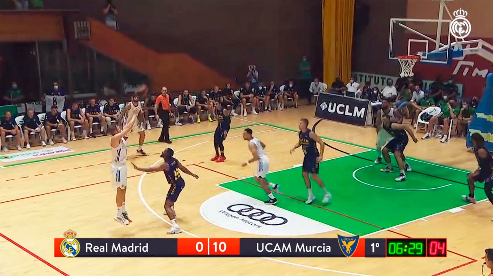 El francés Causeur rompió con un triple el parcial de 0-10 que le encajó el UCAM Murcia