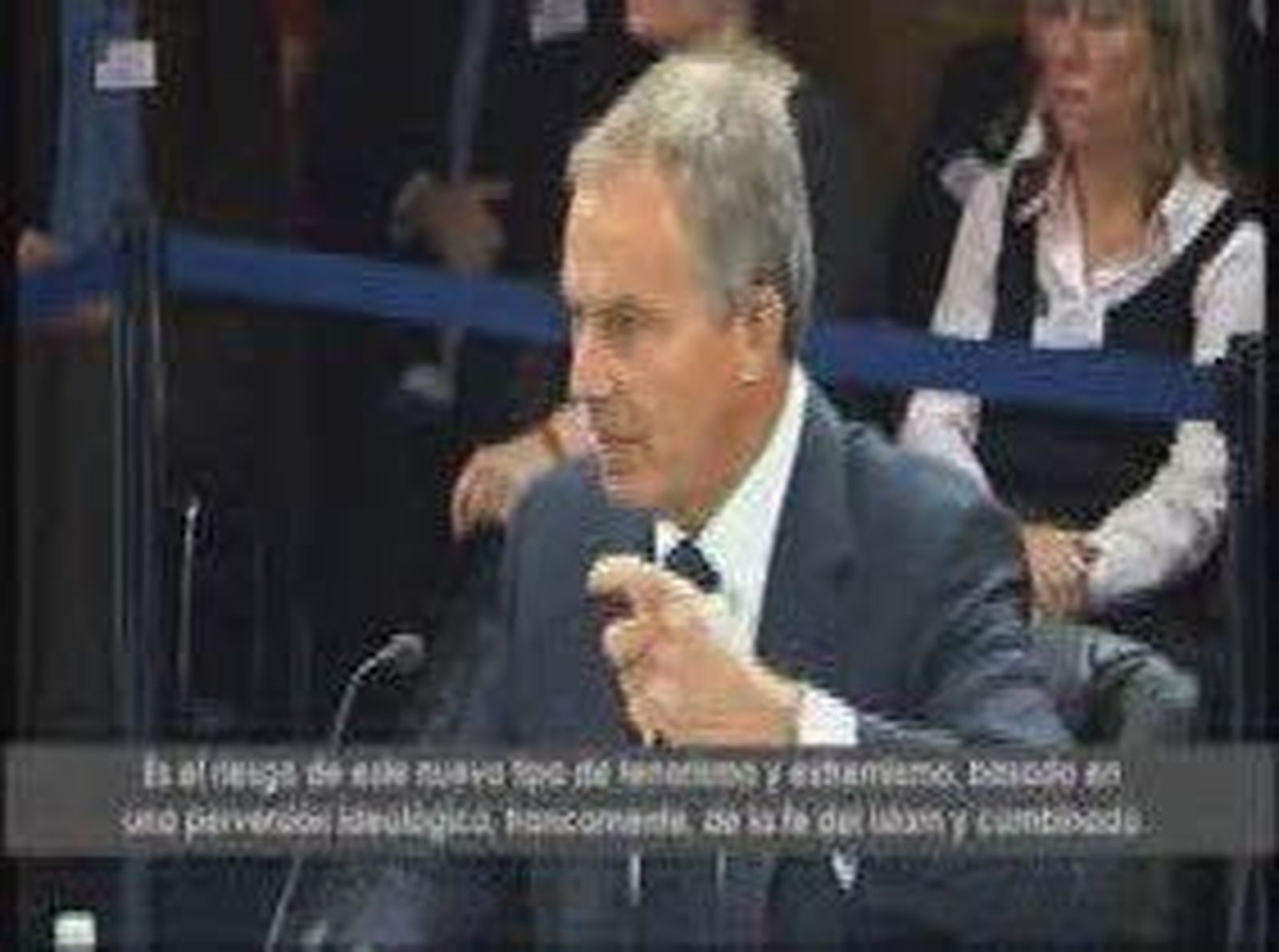 Blair_2011121V0.wmv