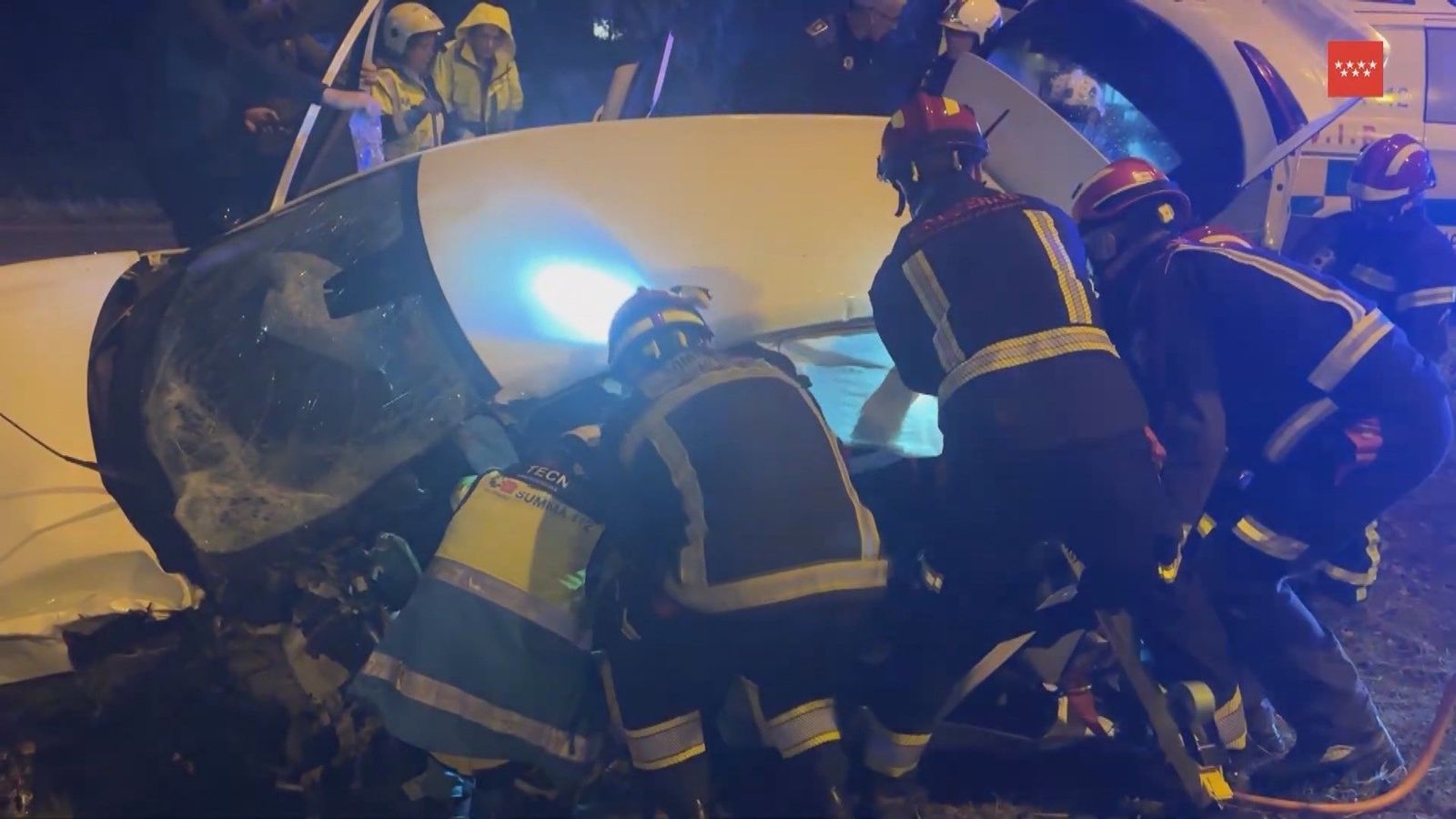 Un herido grave en un accidente entre un autobús y un turismo en Pozuelo de Alarcón