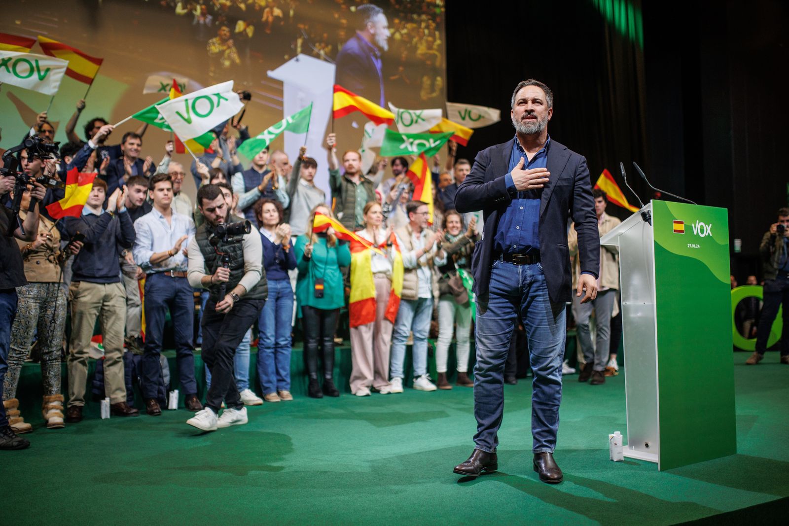 Abascal, reelegido por unanimidad como líder de Vox