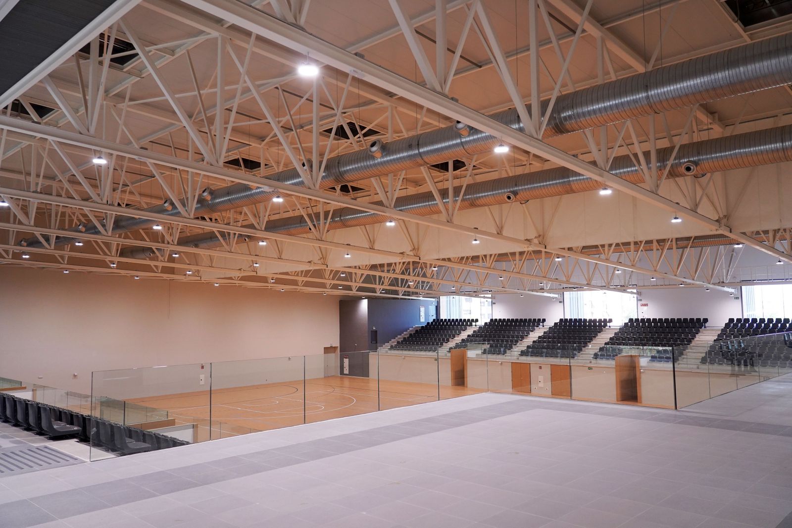 Finalizan las obras del polideportivo de Las Rosas, en San Blas-Canillejas