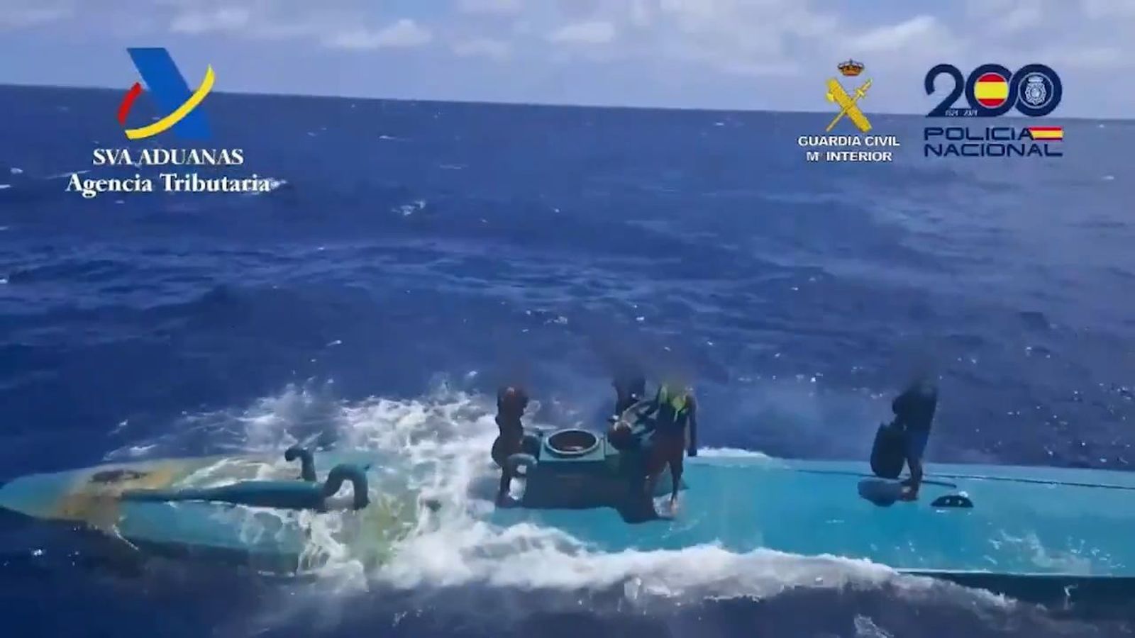 Fuerzas españolas interceptan un narcosubmarino en el Atlántico