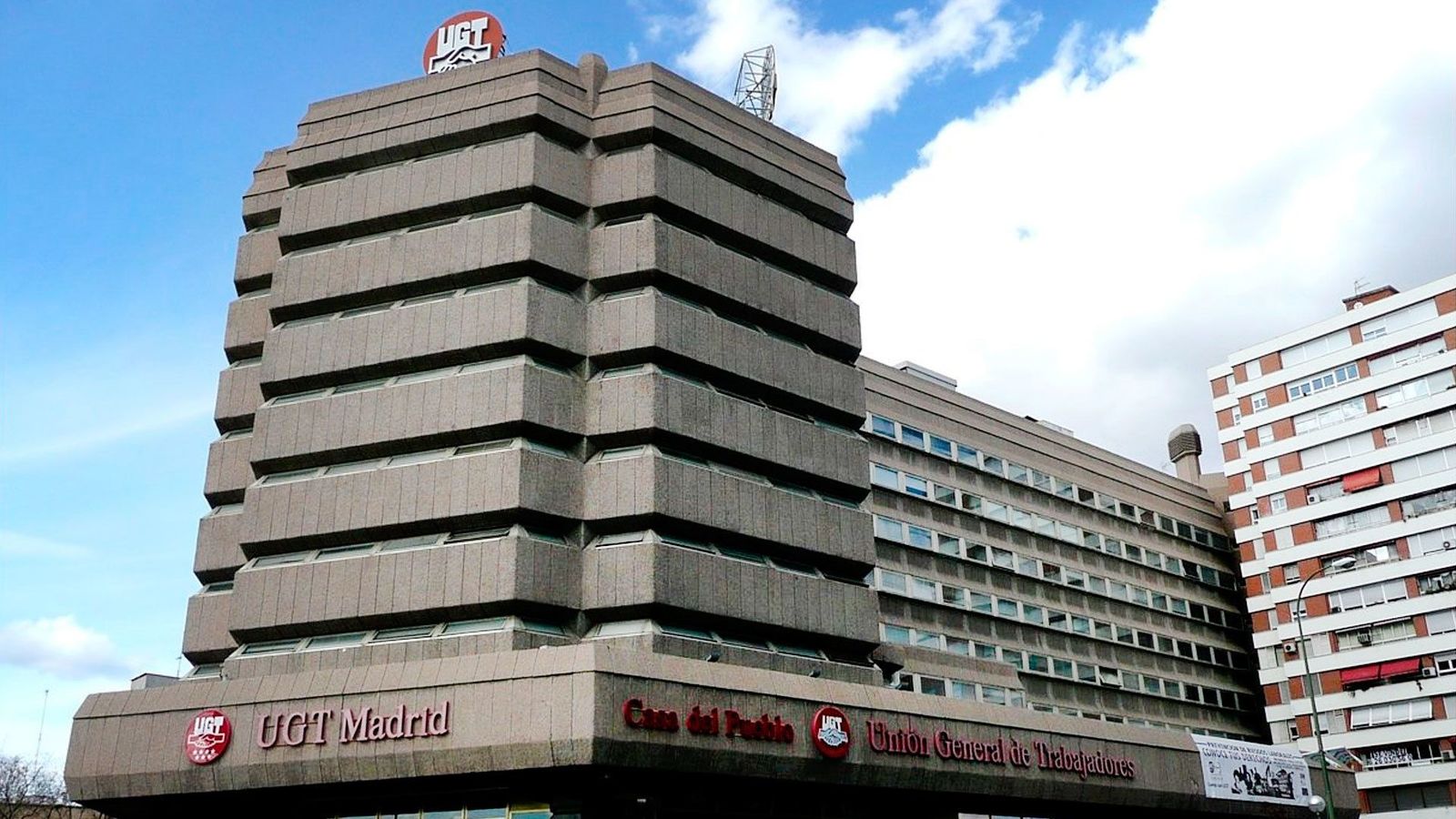 La Policía investiga el supuesto uso fraudulento de tarjetas de crédito por altos cargos de UGT Madrid