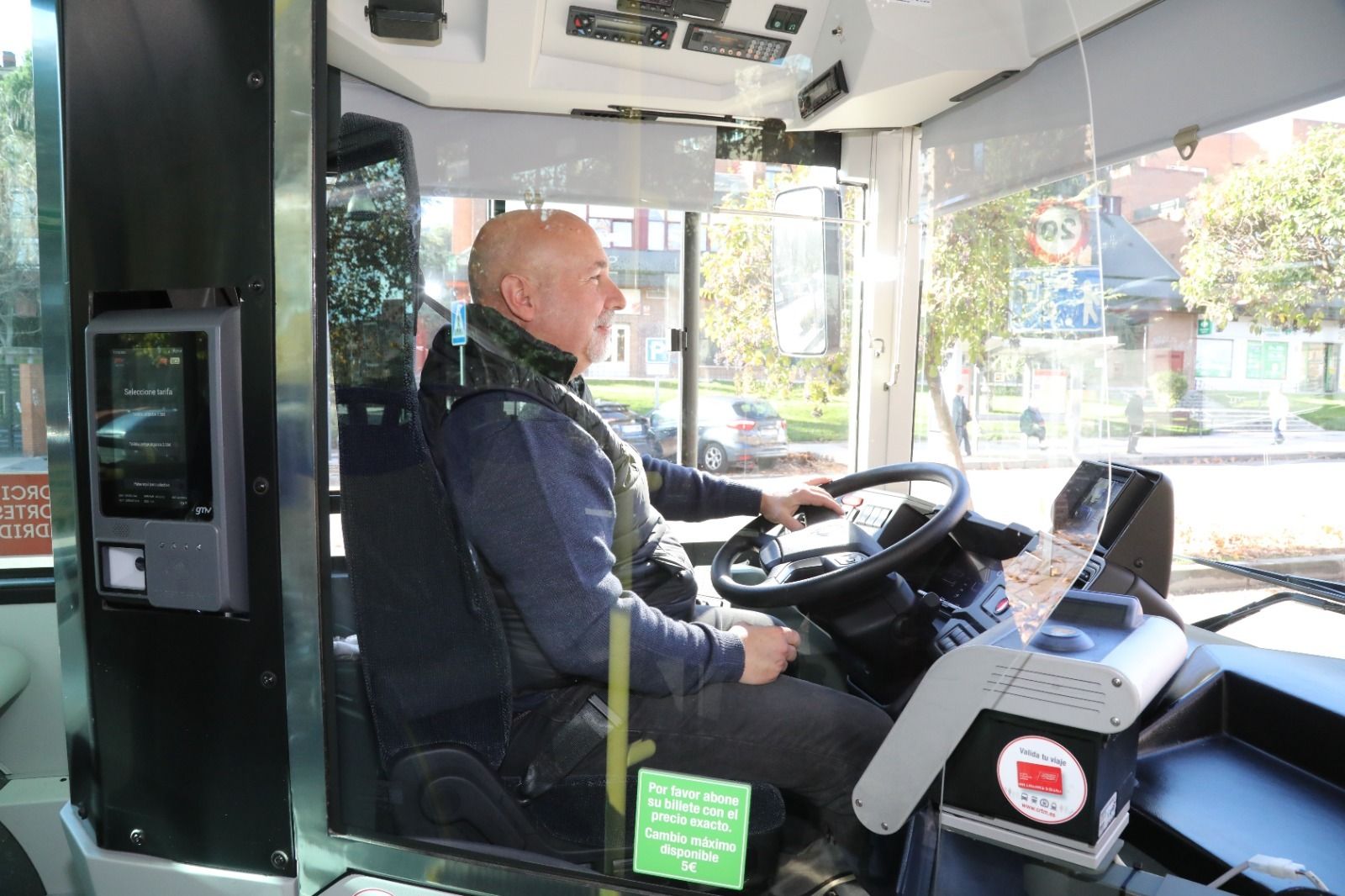 Conductor de autobús interurbano