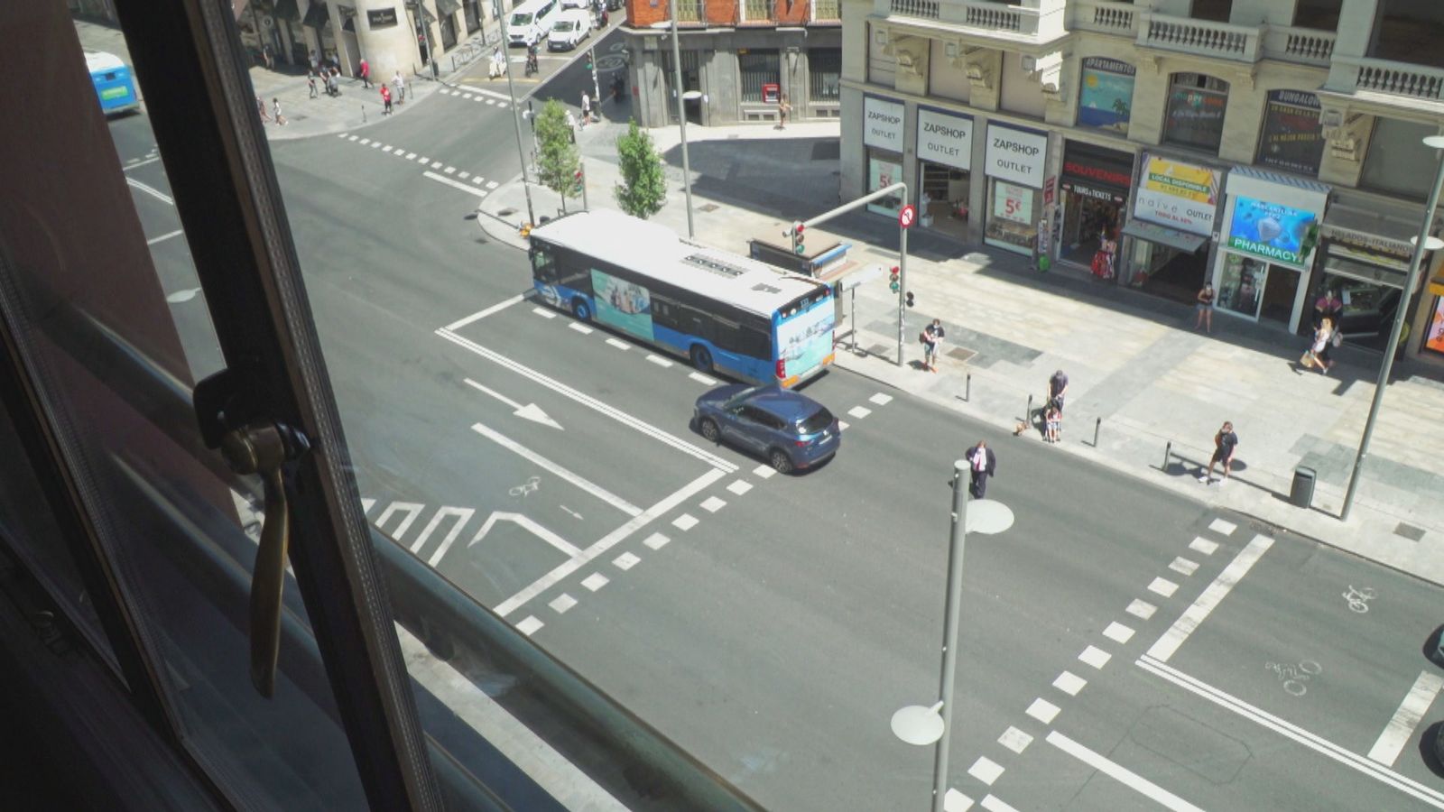 Aunque por supuesto, lo que más valor le da a esta casa... ¡son las vistas a la Gran Vía!