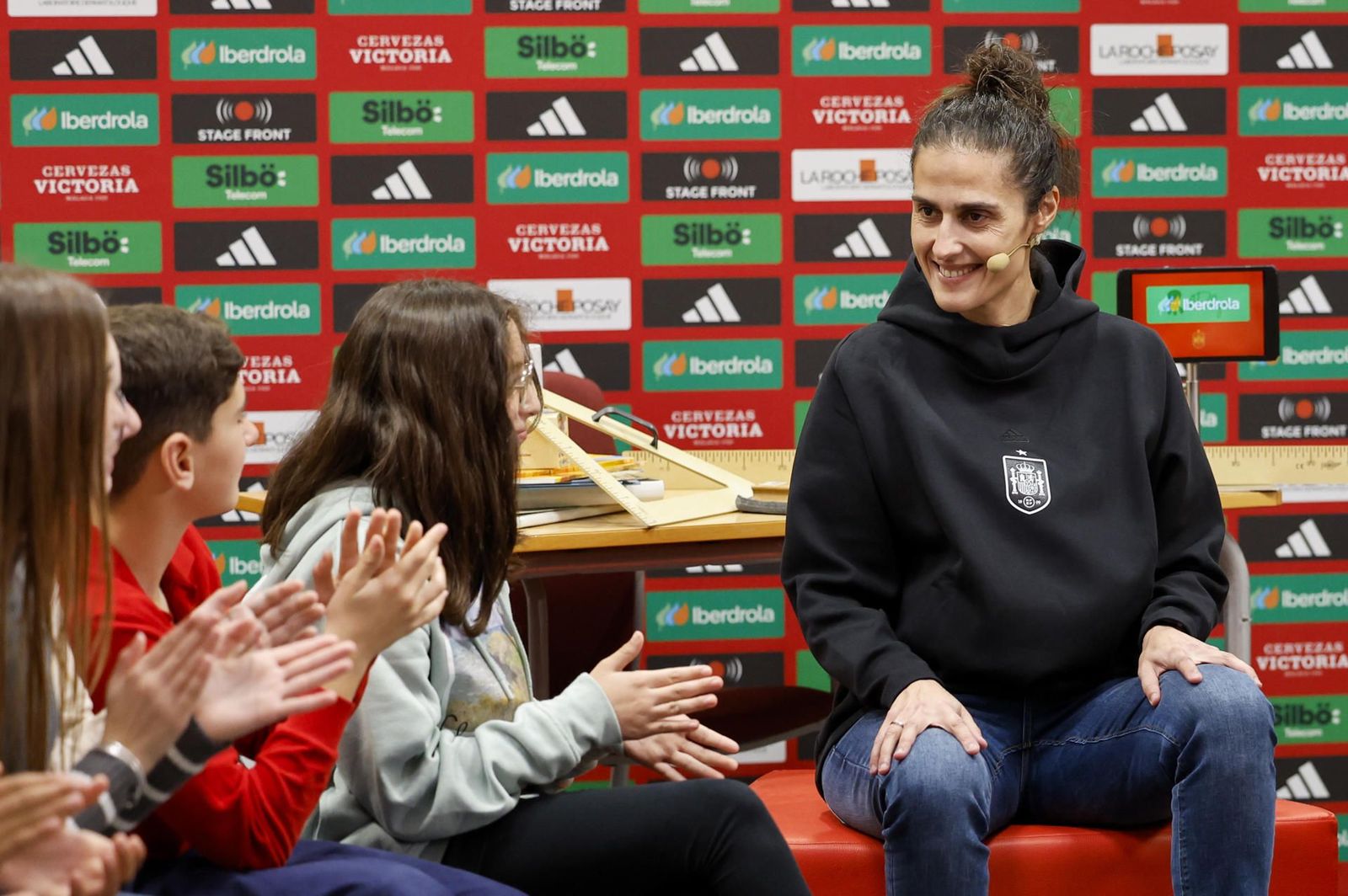 Irene Paredes vuelve con España, Jenni Hermoso no