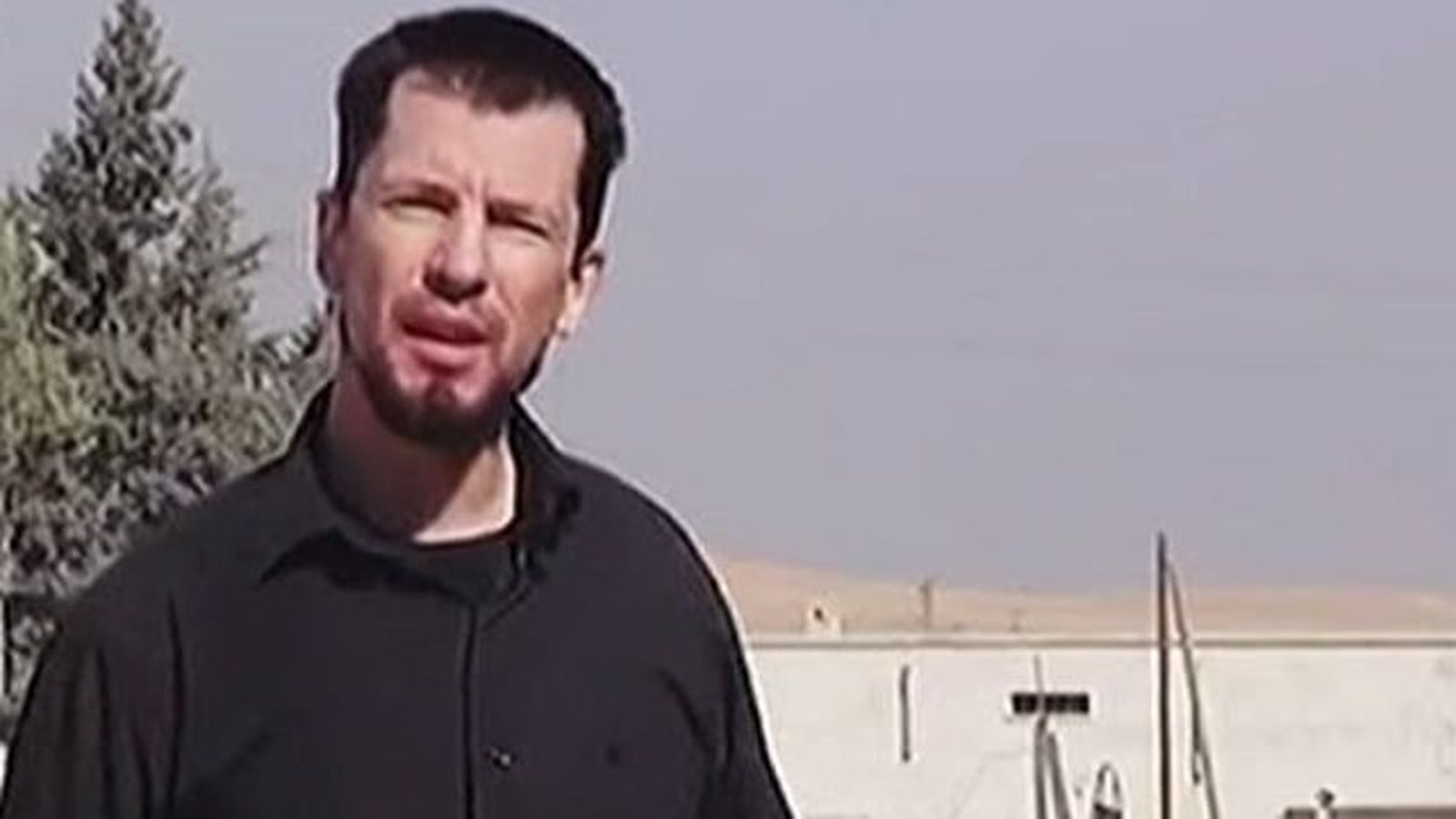Londres "analiza" el último vídeo del EI que muestra al rehén John Cantlie
