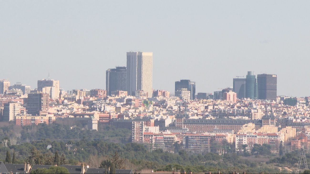 Cielos poco nubosos y temperaturas en ligero ascenso este viernes en Madrid
