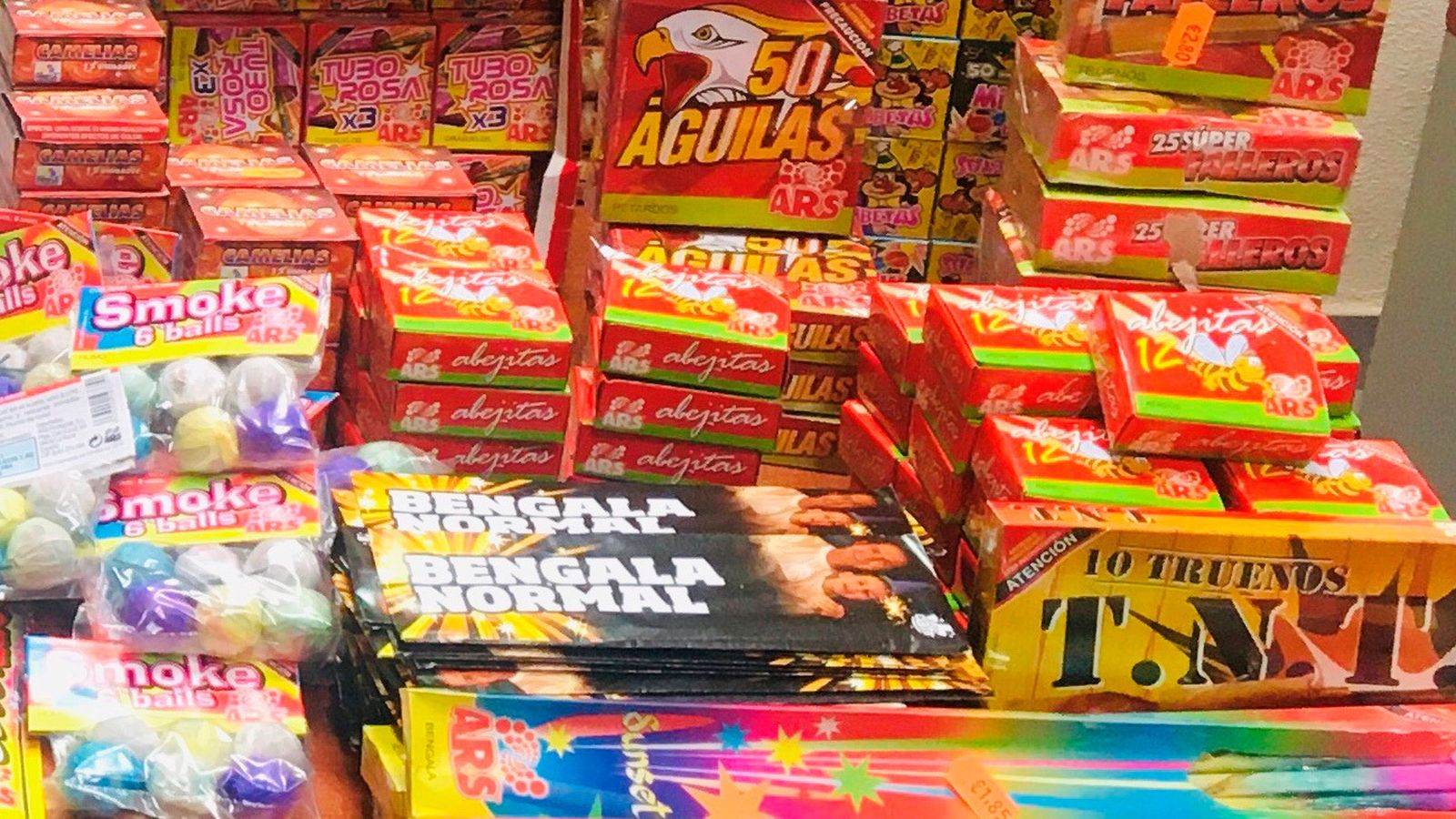Imagen de los materiales incautados en la tienda de Fuencarral por la Policía Municipal