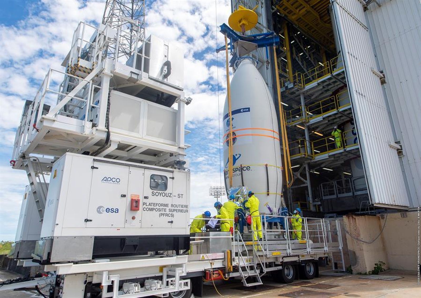 Preparativos para el lanzamiento del satélite español Seosat-Ingenio en el Puerto Espacial de Kurú, Guayana Francesa (Francia).
