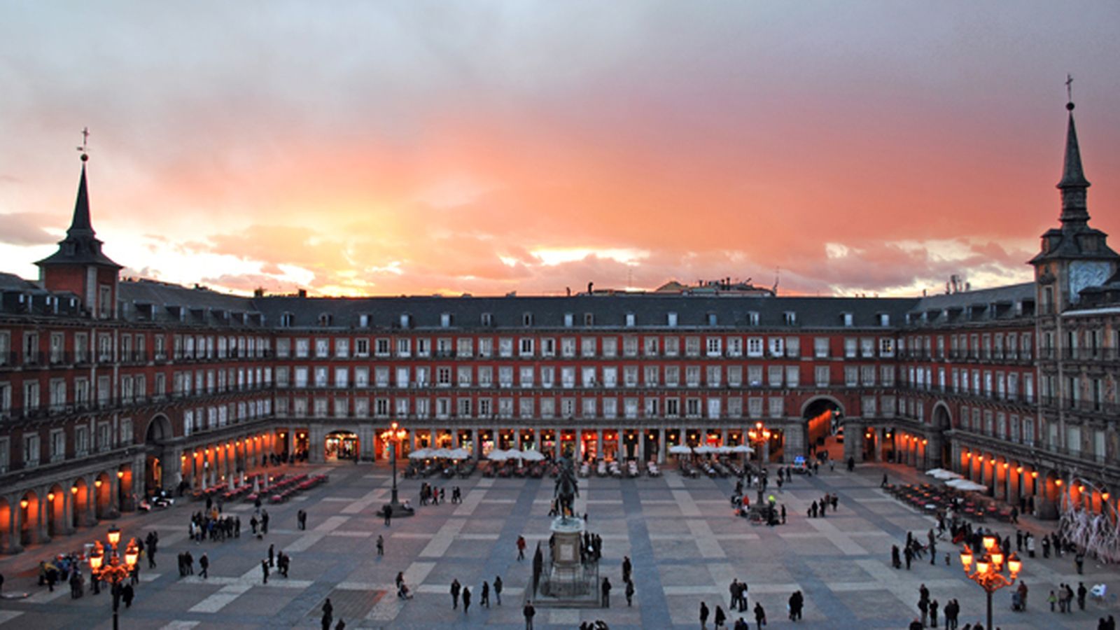 Espectacular video mapping en la Plaza Mayor