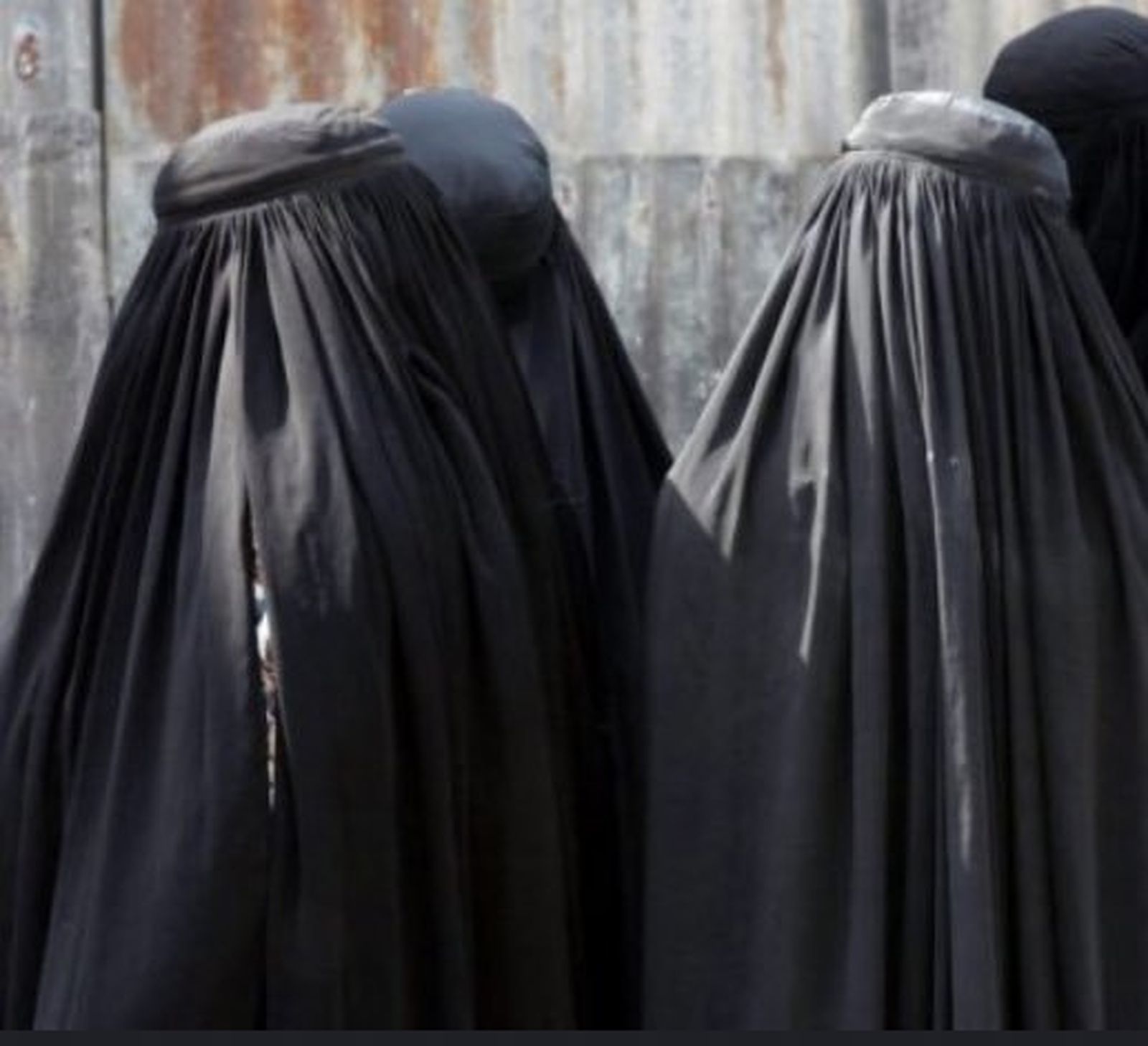 Cuatro madres españolas recluidas en campos del ISIS