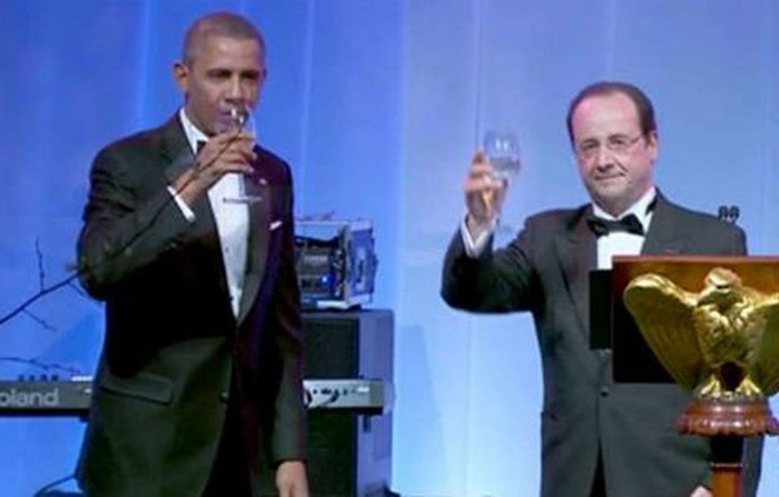 Obama y Hollande se prodigan en elogios mutuos en brindis en cena de gala