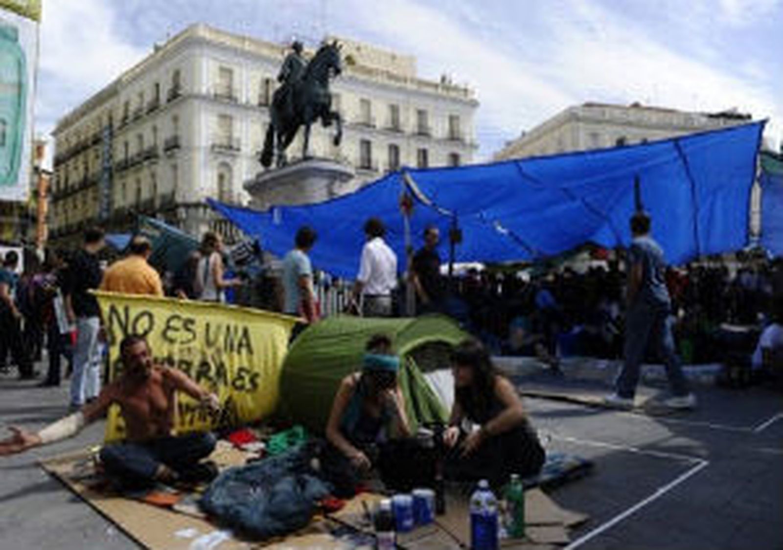 La policía establece "filtros" en la Puerta del Sol para impedir la concentración