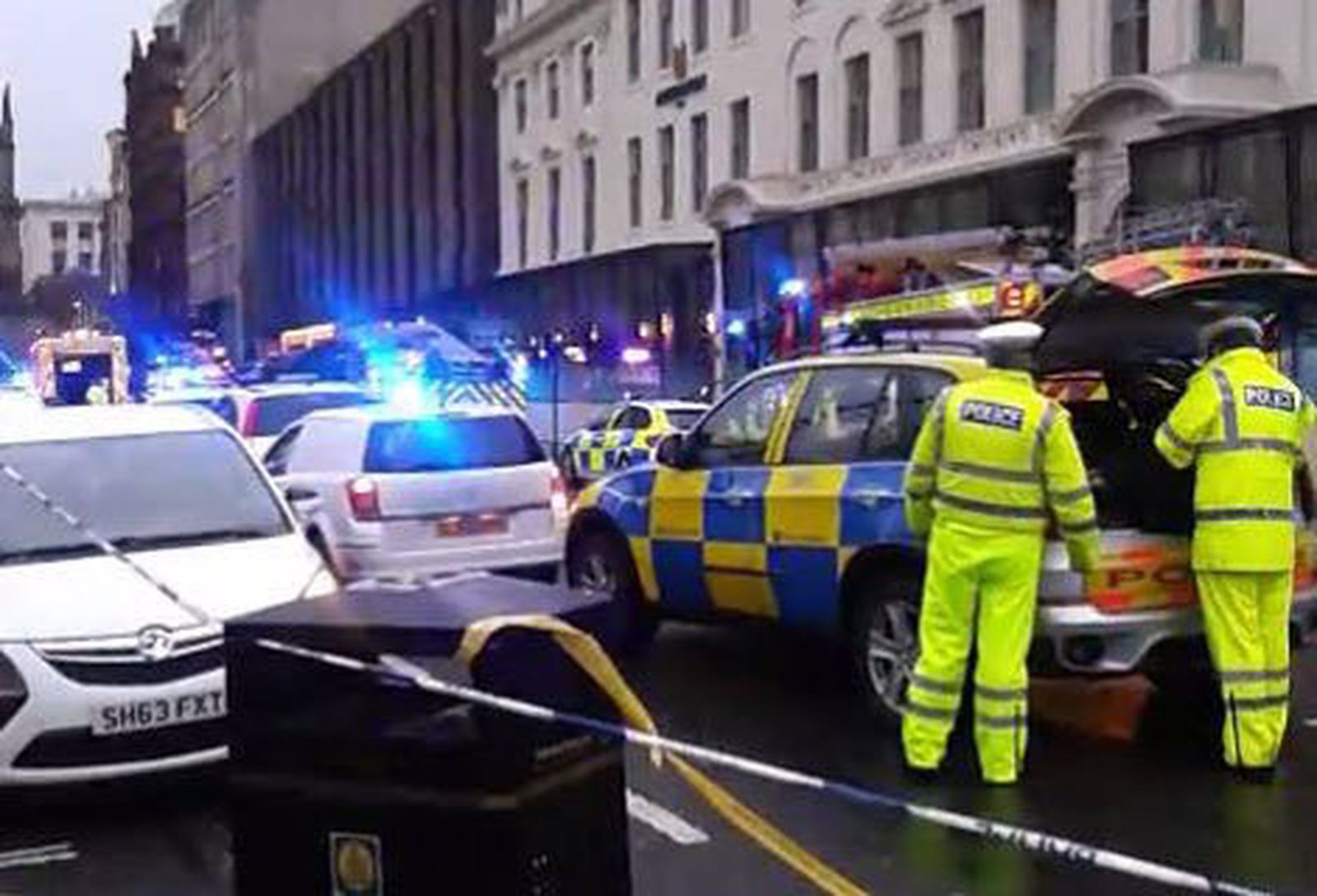 Varios muertos al arrollar un camión a los viandantes en el centro de Glasgow