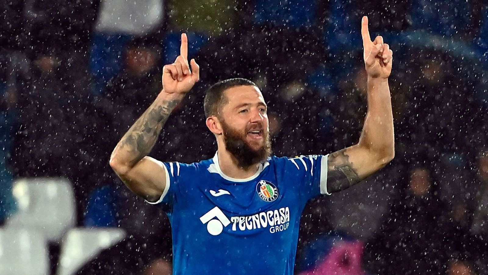 El centrocampista del Getafe David Timor celebra un gol