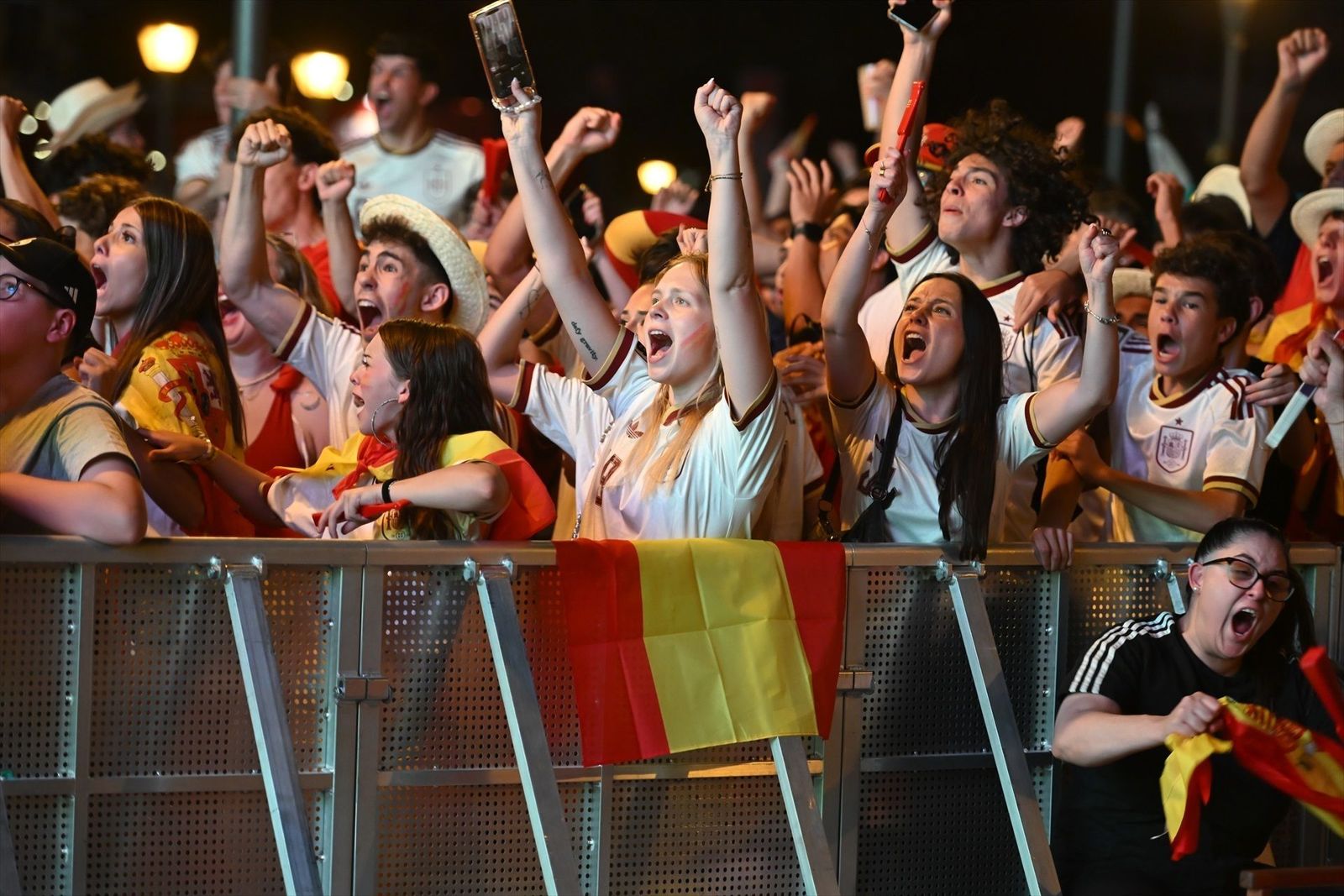 Así se vivió en Colón la victoria de España contra Portugal: "¡Vamos, que venga la segunda!"