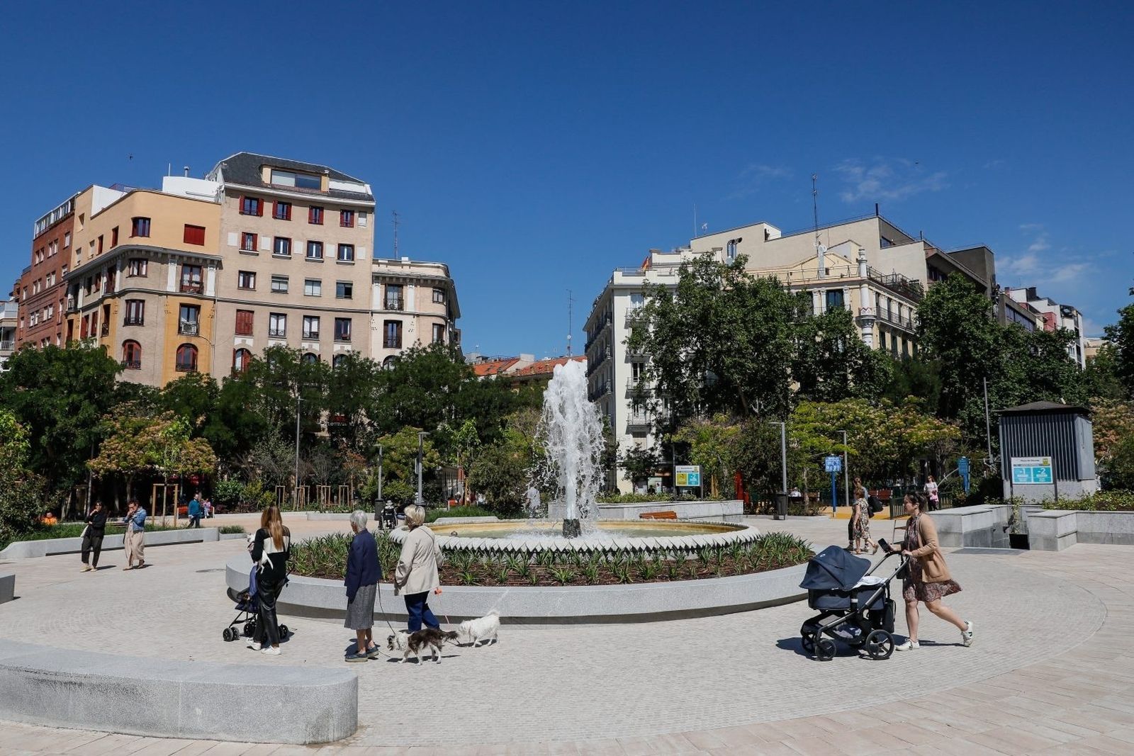 La remodelada plaza de Olavide, en Madrid