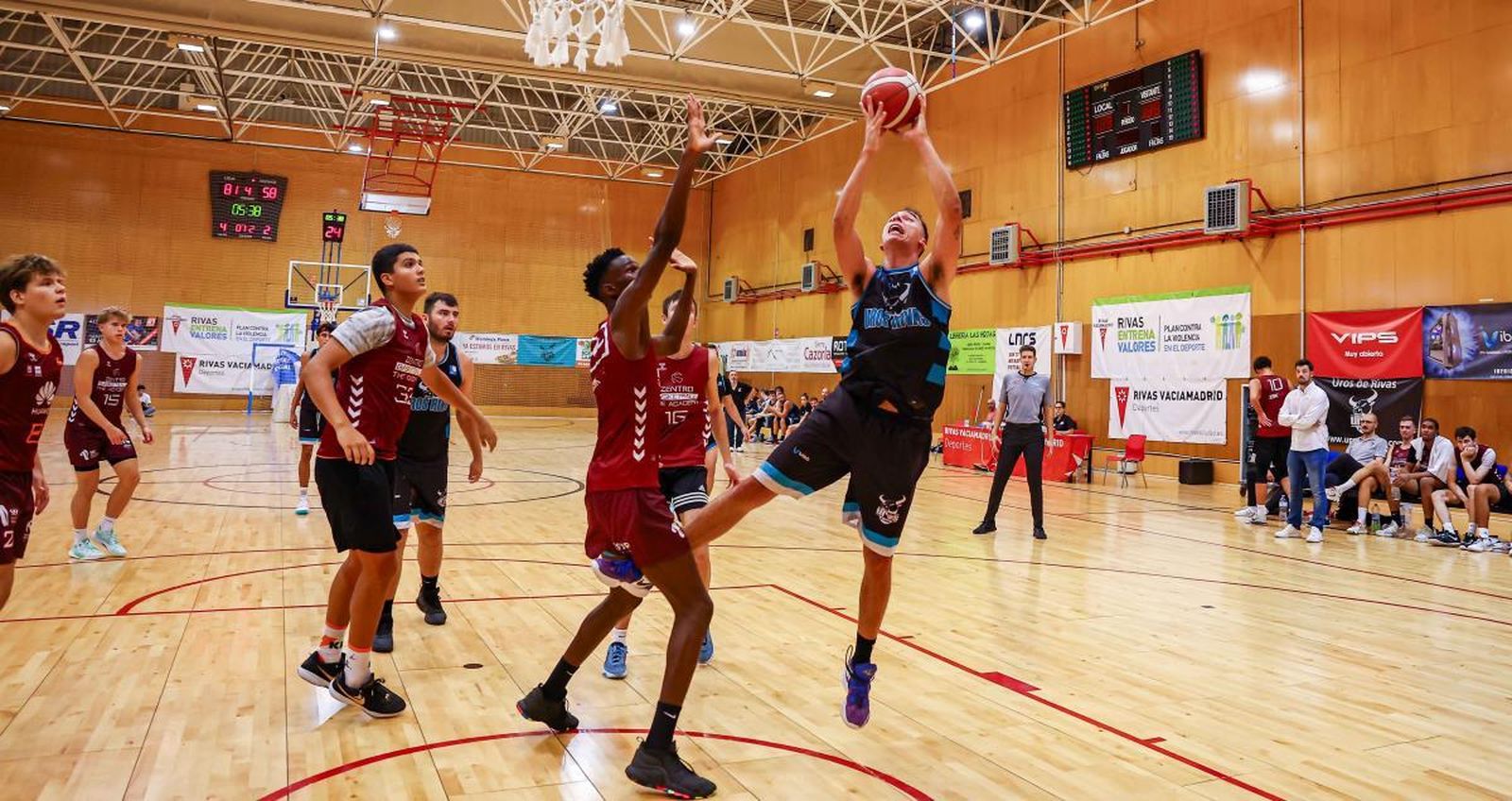 Uros Rivas - Zentro Basket