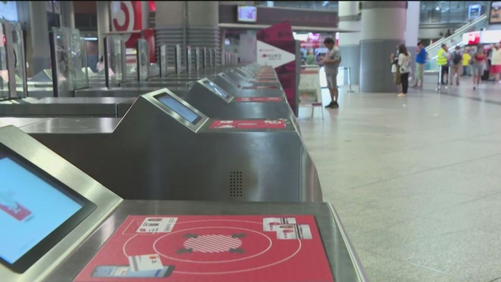 Crecen en 240.000 los usuarios madrileños del abono transporte tras la rebaja del 50%