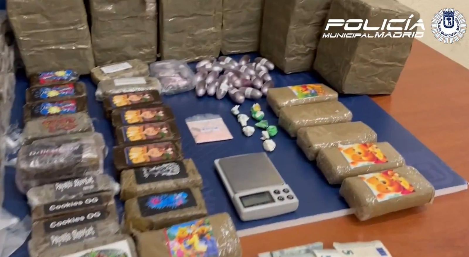 Detienen a dos hermanos en Villaverde con 37 kilos de hachís ocultos en un carrito de la compra