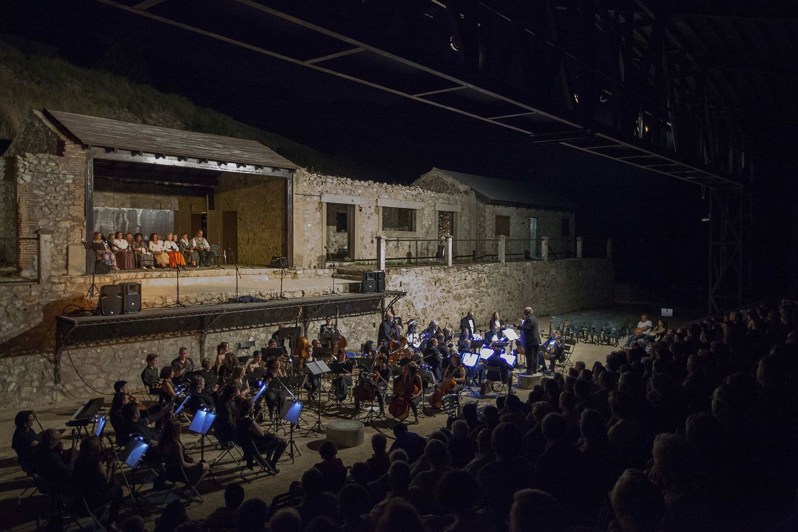 Festival de teatro al aire libre en una antigua mina en Zarzalejo