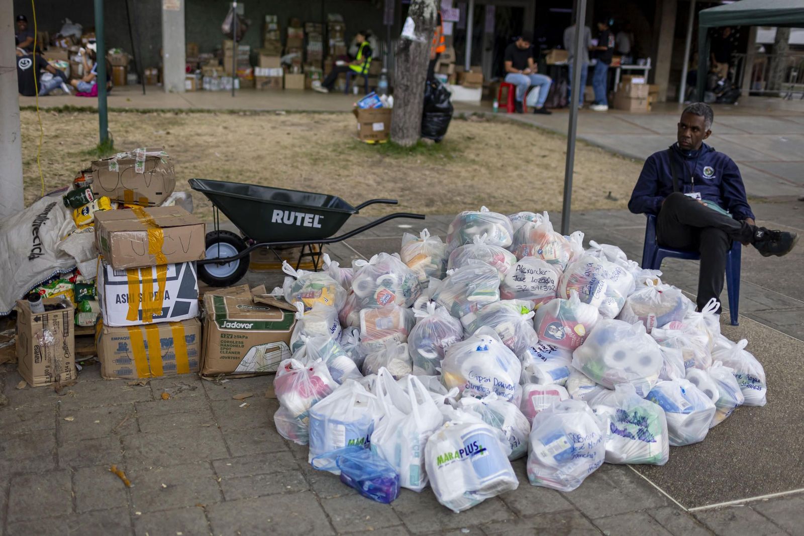 Venezuela enfrenta su reconstrucción sin esperanzas de hallar personas con vida bajo los escombros