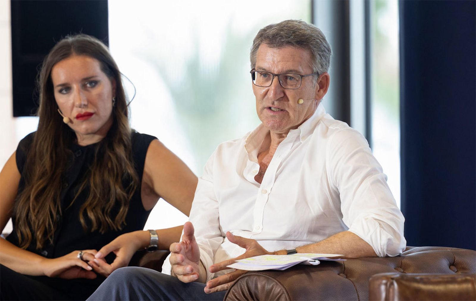 Feijóo: Si yo hablase de "regenerar" mientras mi mujer tiene que declarar "por corrupción, no podría salir a la calle"
