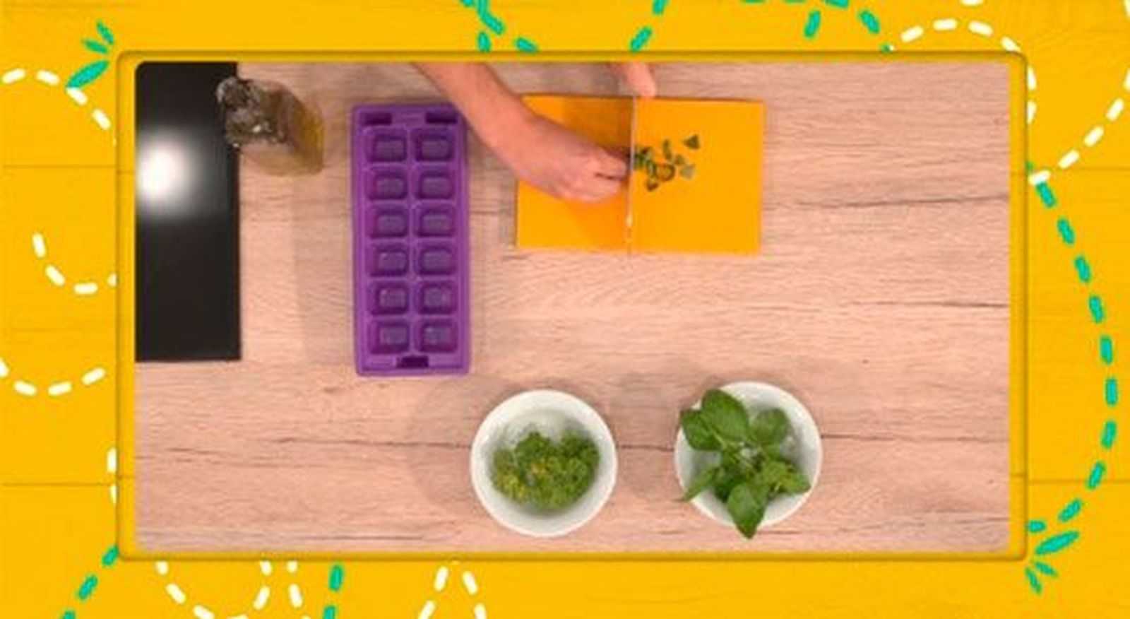 Congela las hierbas aromáticas en cubitos de aceite
