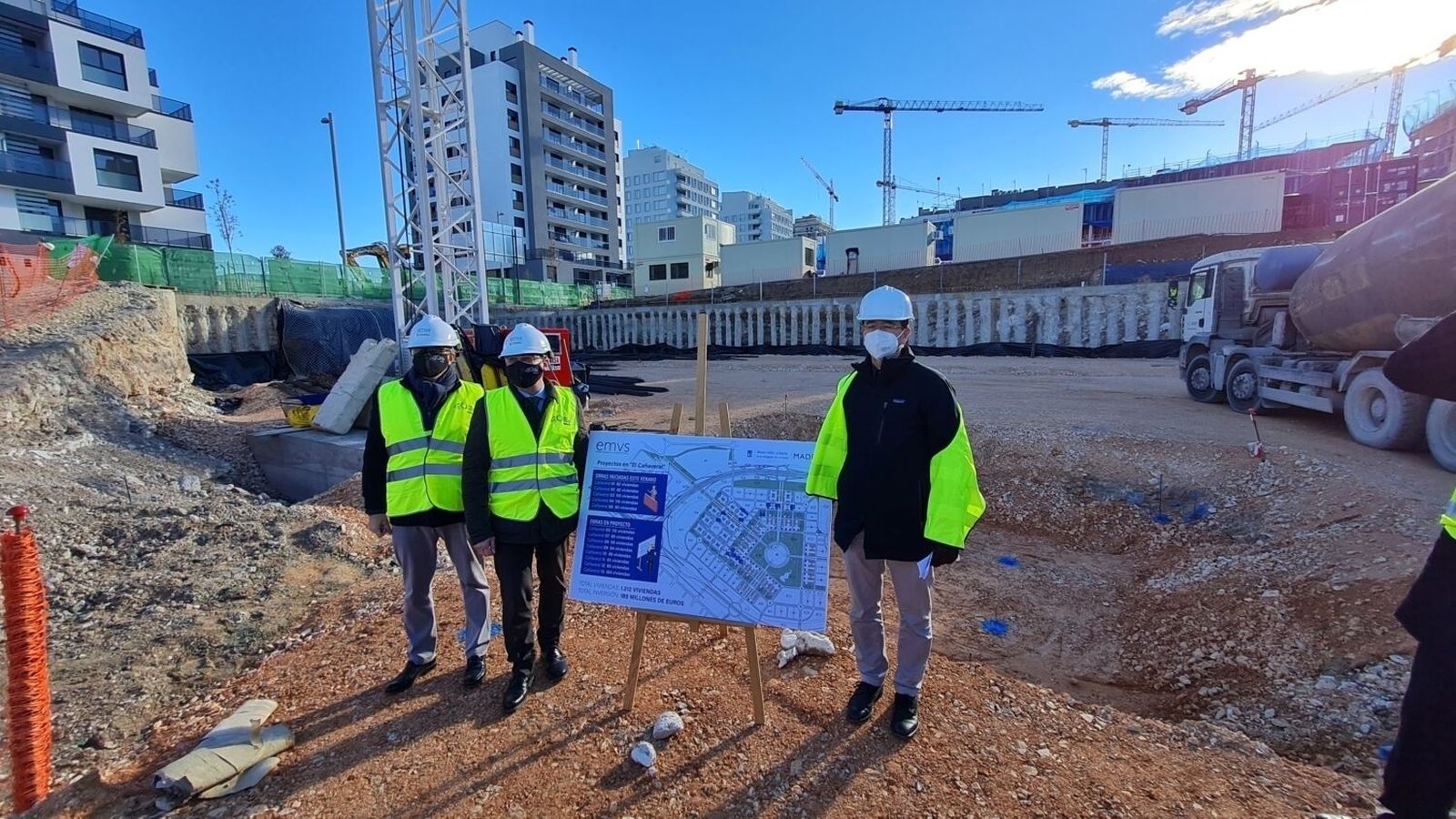 Obras de las primeras viviendas de la EMVS en el desarrollo urbanístico de El Cañaveral