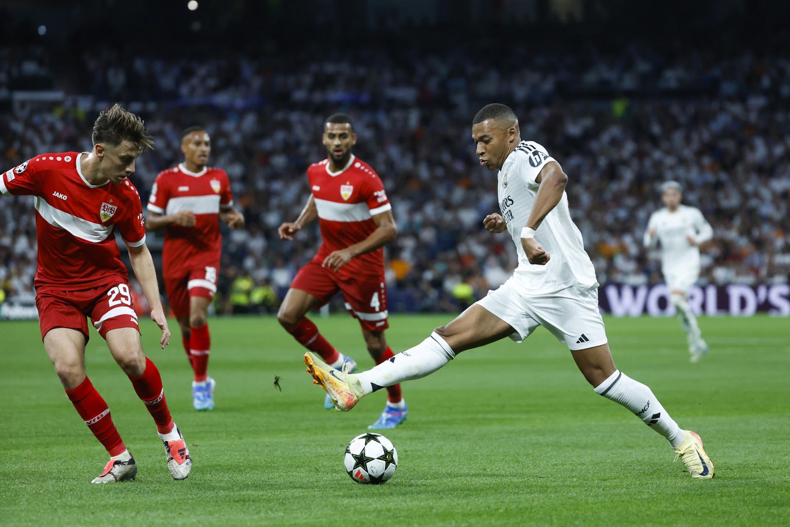 Mbappé ante el Stuttgart