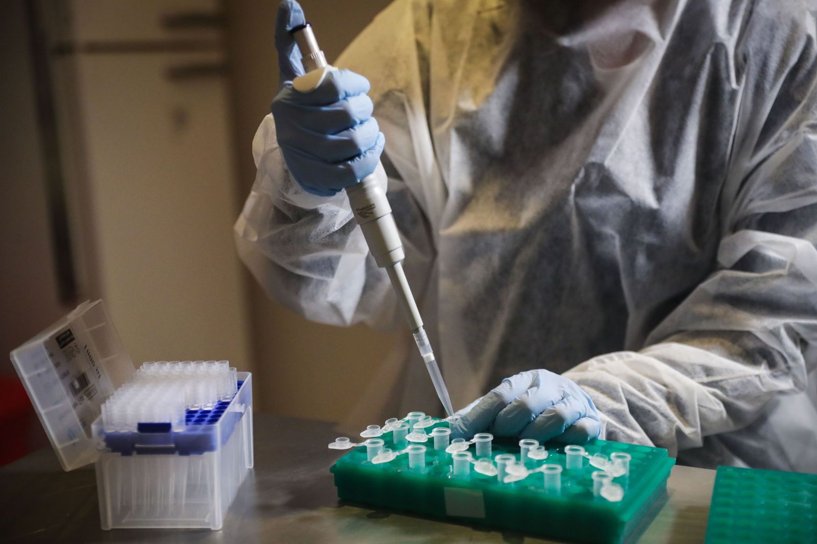 Una vacuna podría estar ya protegiendo a niños y jóvenes del coronavirus, según un estudio