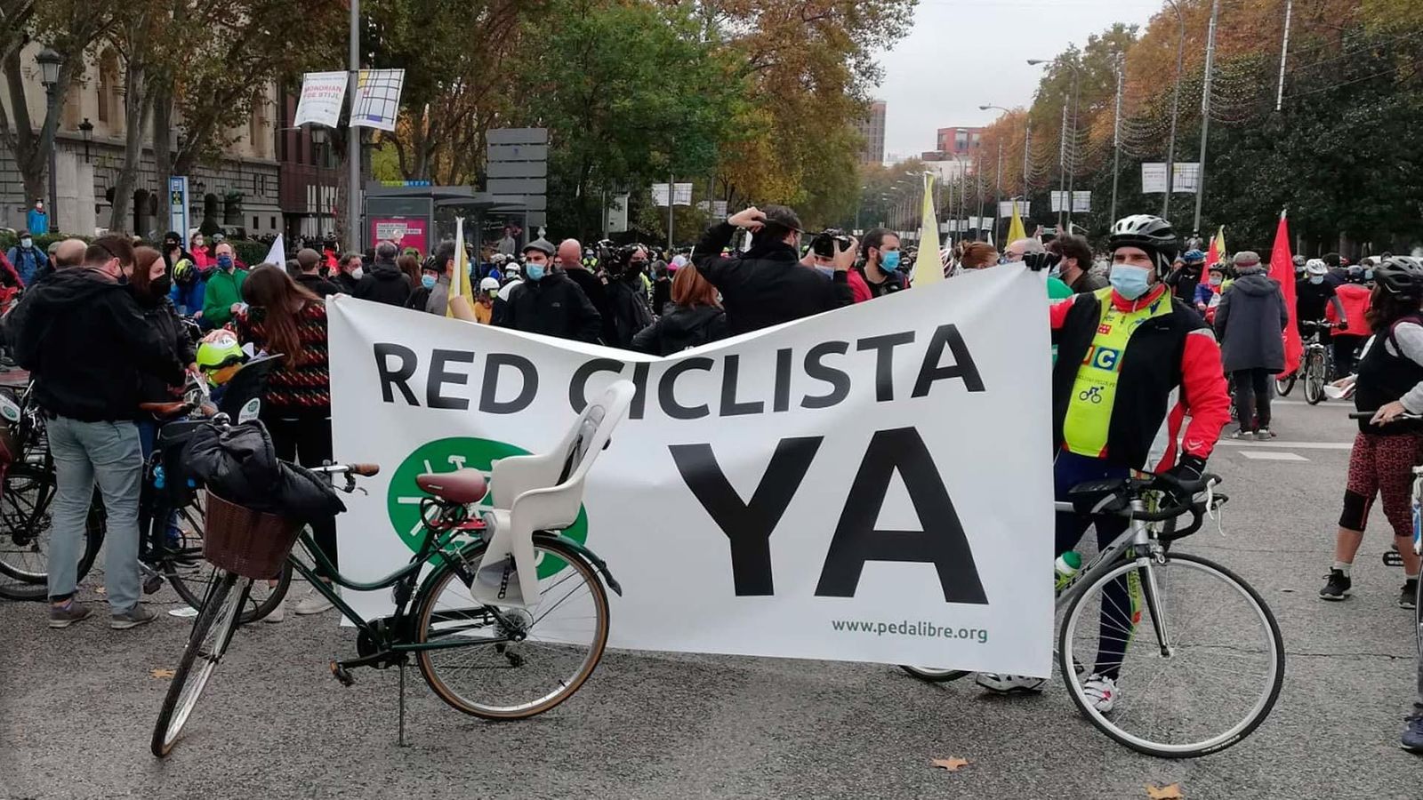 Una "bicifestación" por el centro de Madrid pide una red ciclista segura