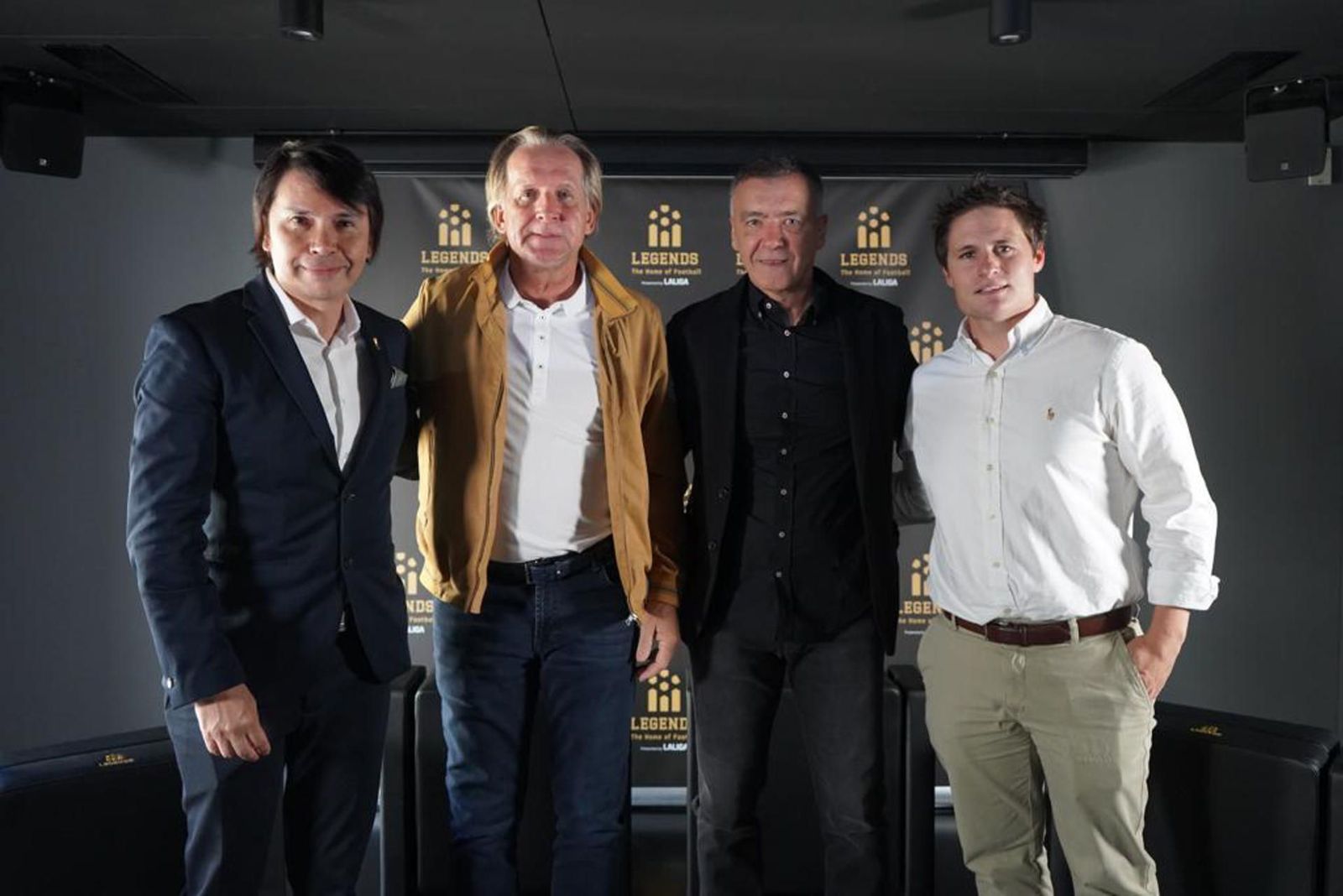 Schuster: "El derbi es una buena prueba de fuego para los dos"