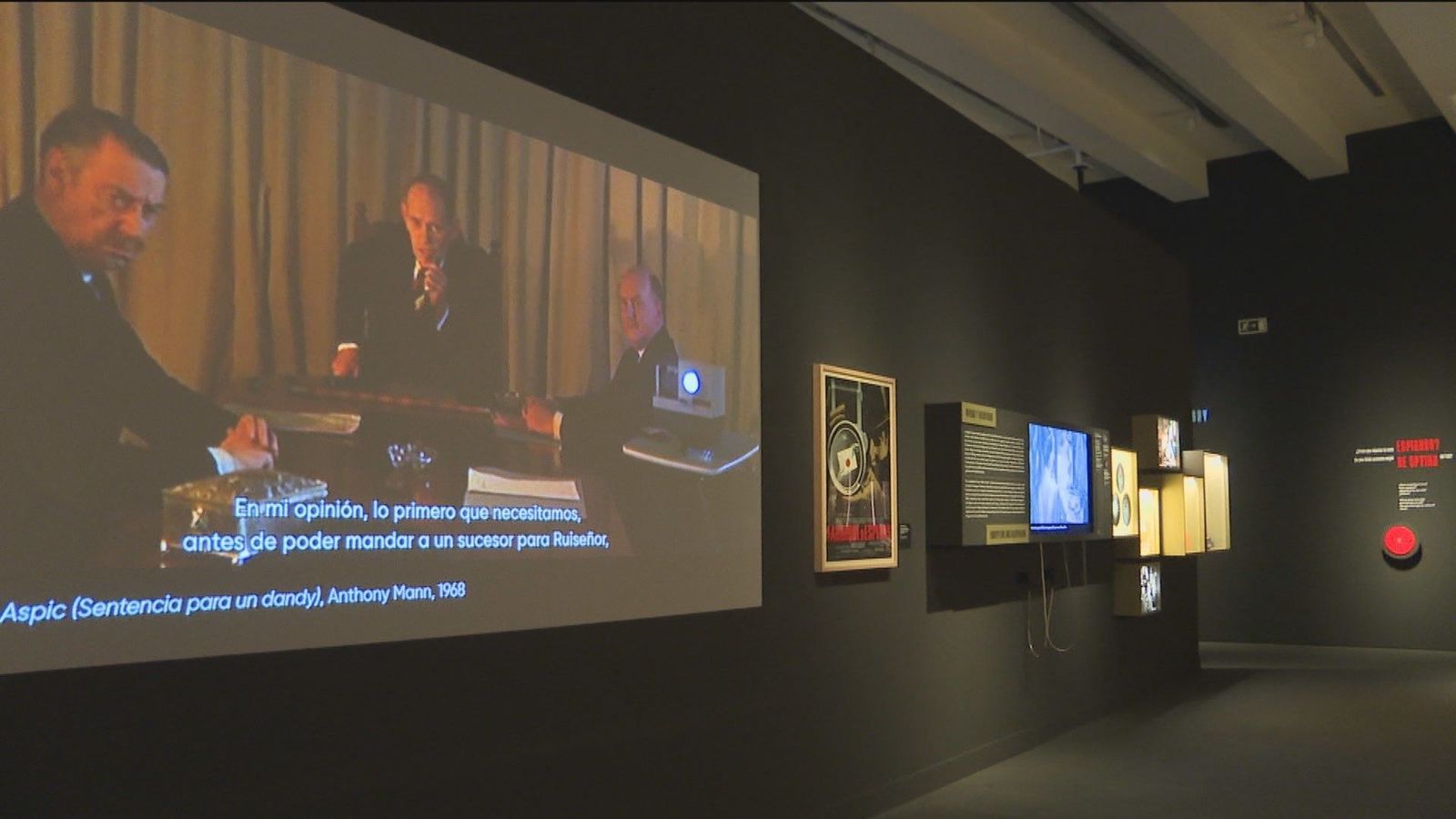 Presentada la exposición 'Top Secret', una muestra sobre el cine y el espionaje