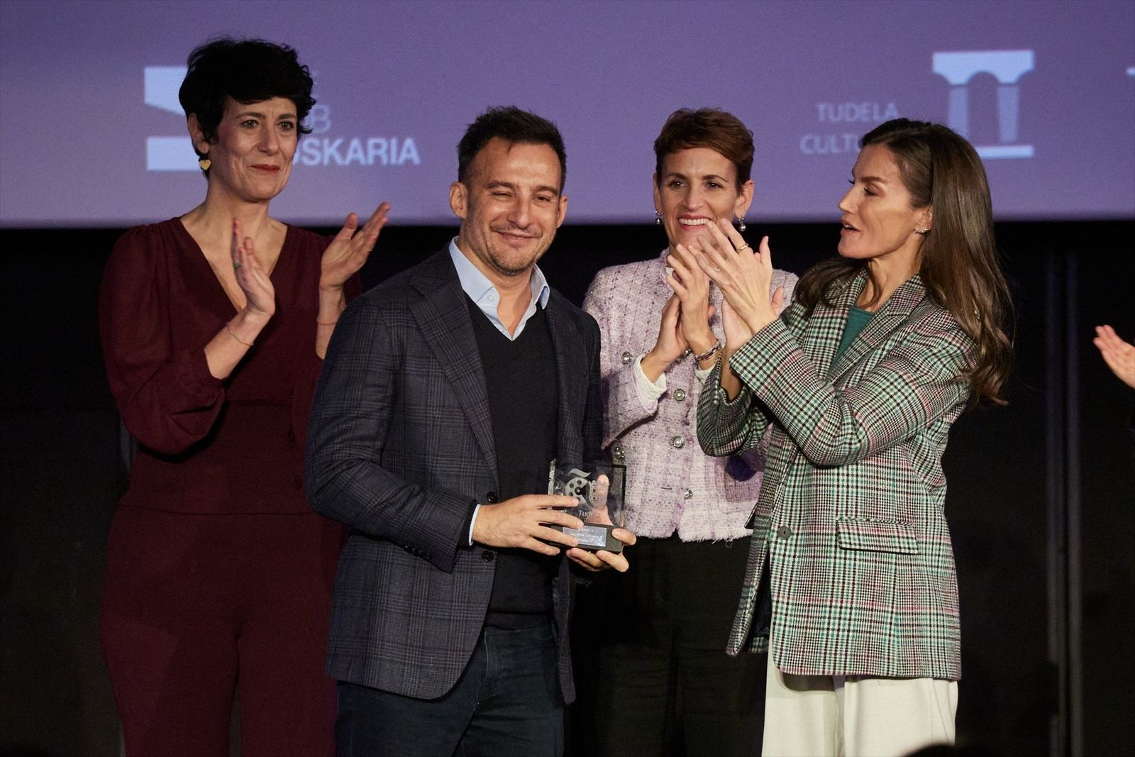 La Reina Letizia preside en Tudela un emotivo homenaje al cineasta Alejandro Amenábar