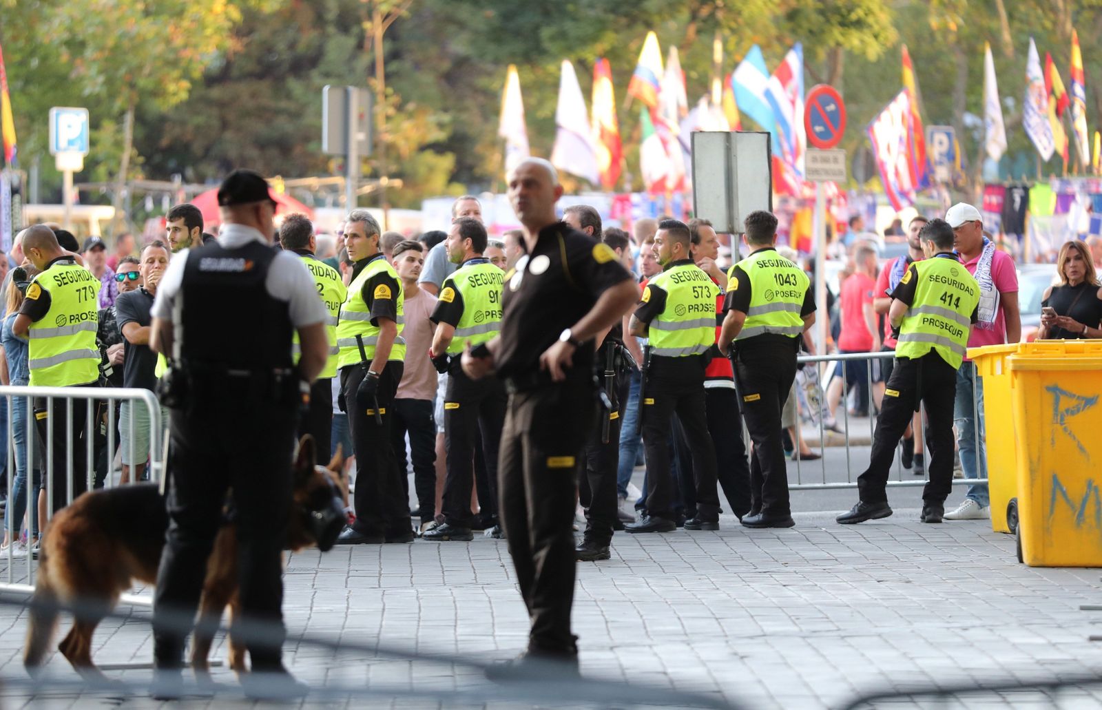 Dispositivo de seguridad en un partido de fútbol