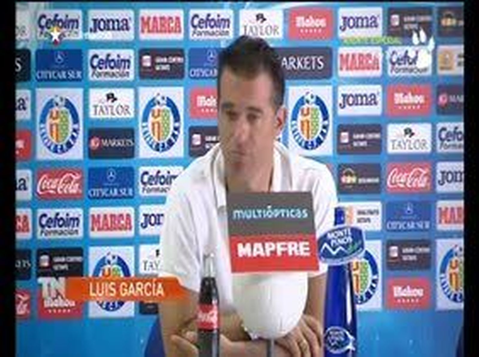 Luis García: "Necesitamos un mediocentro y un delantero"
