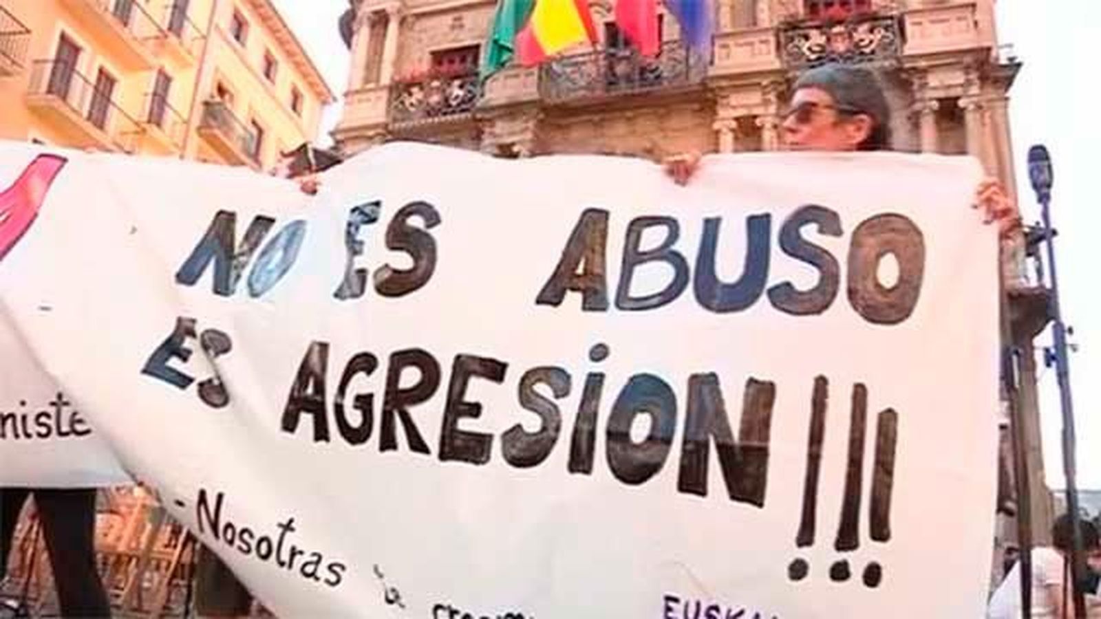 La Manada eludirá la prisión con una fianza de 6.000 euros